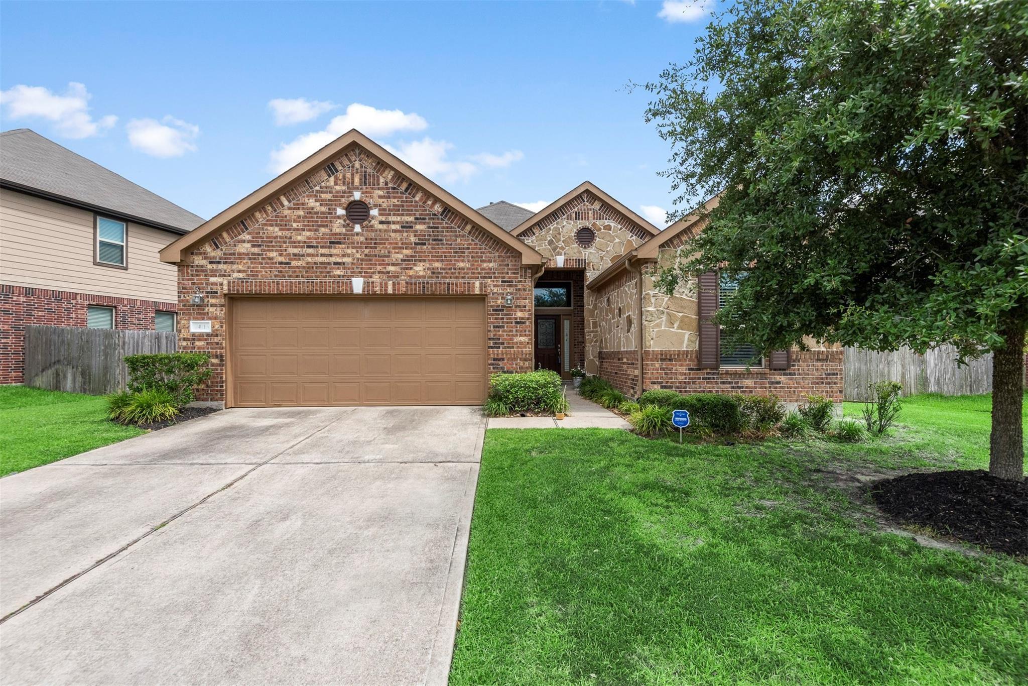 24115 Buffalo Cove Lane — photo
