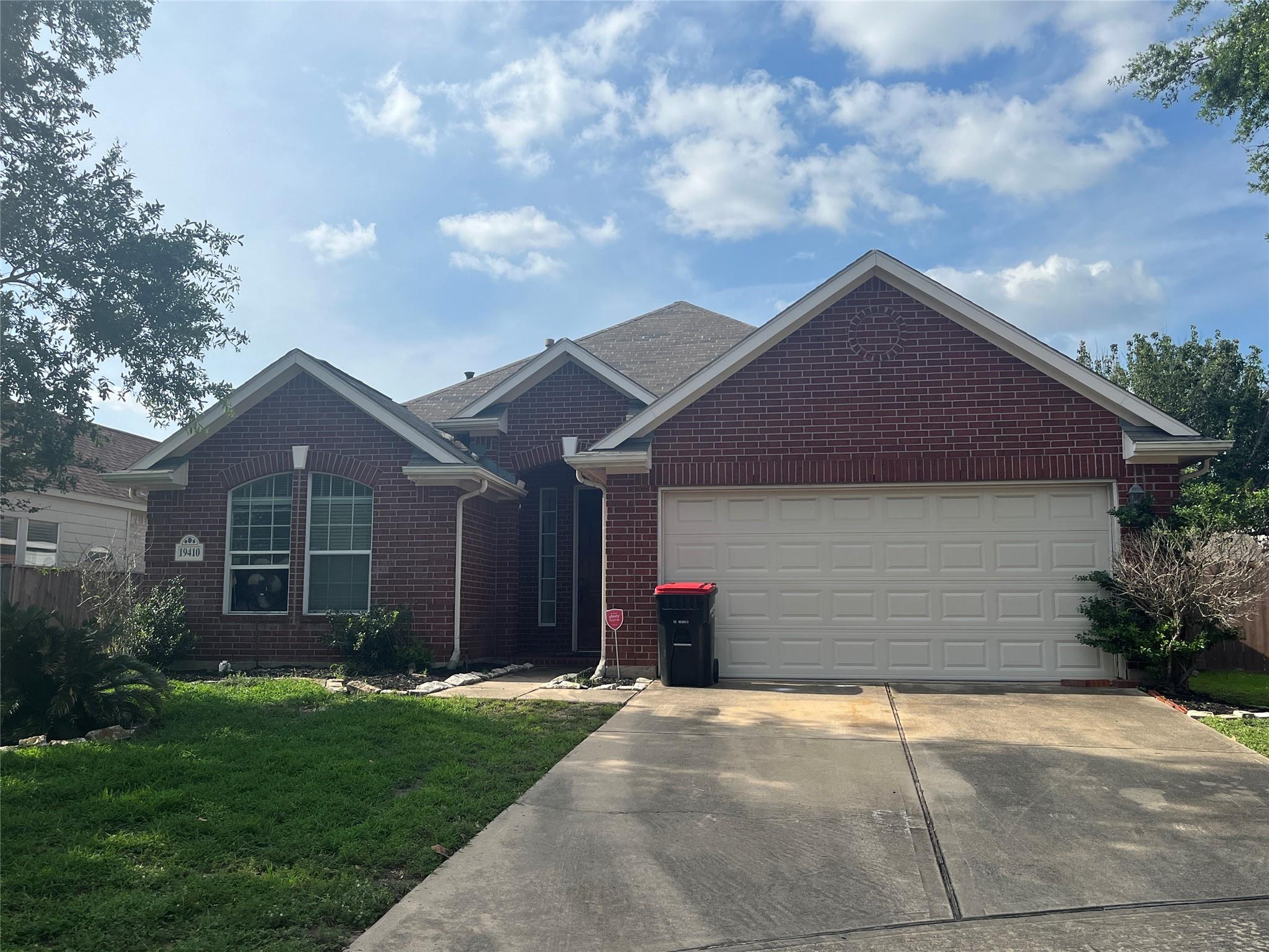 19410 Briarsedge Court — photo