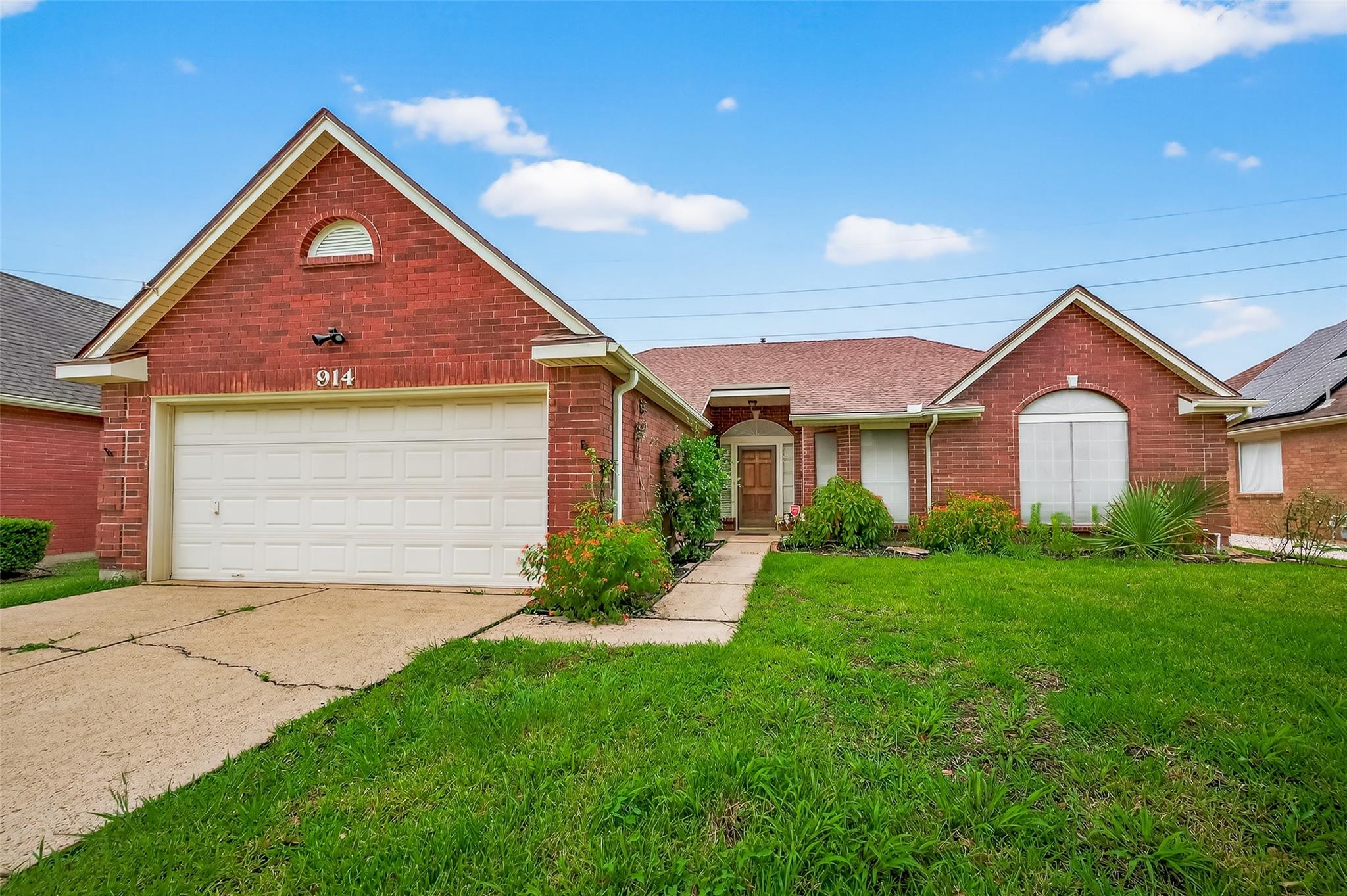 914 W Peach Hollow Circle — photo