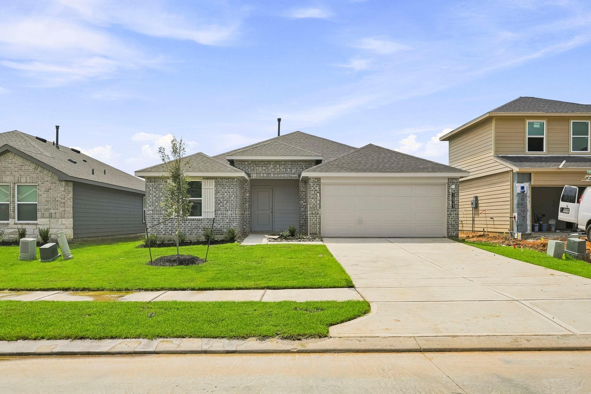 16543 Pinecone Grove Street — photo