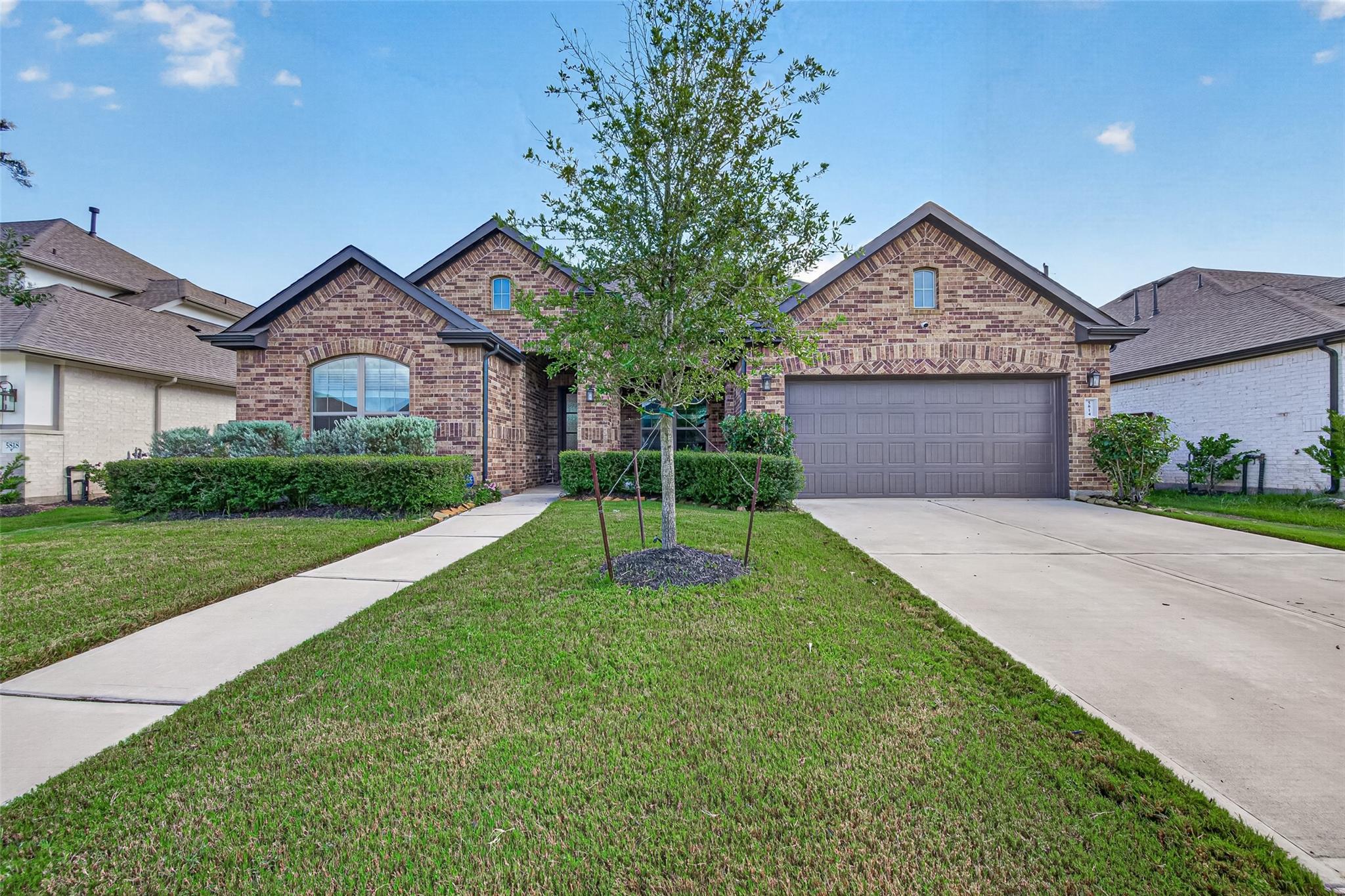 5814 Lavaca Lane — photo