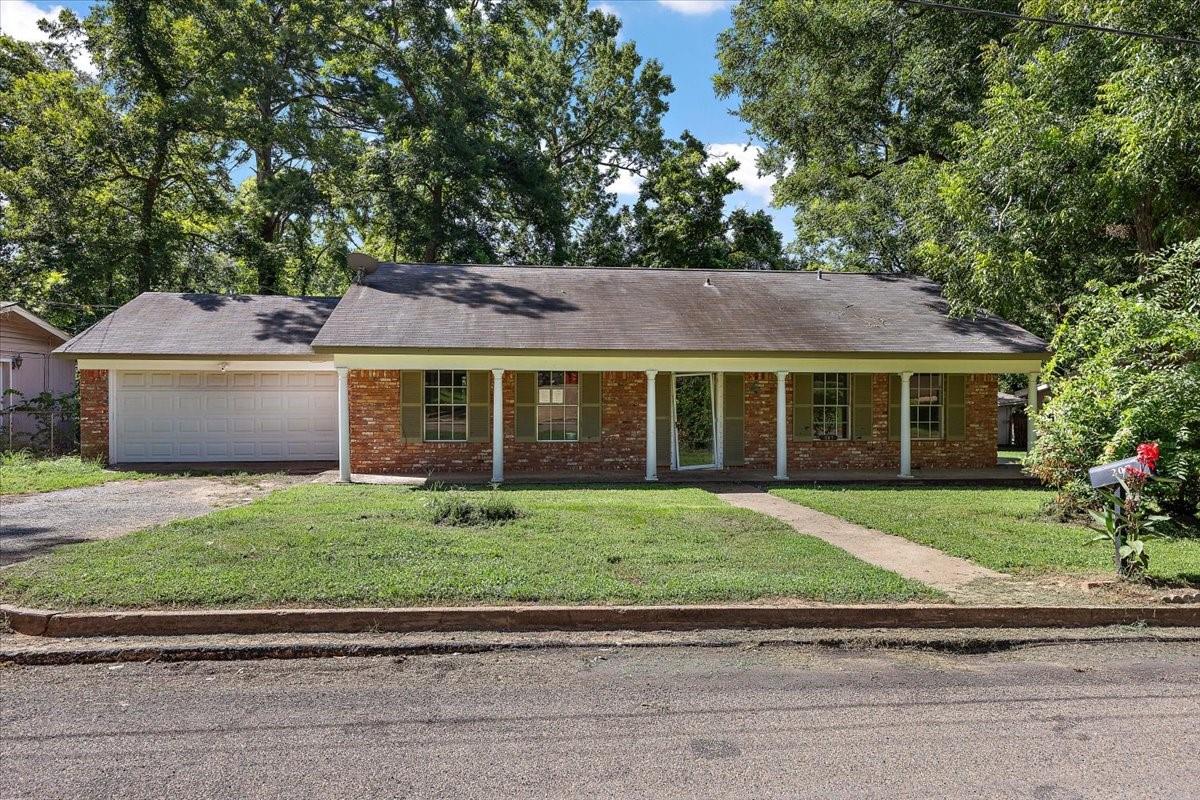 207 E Homewood Drive — photo
