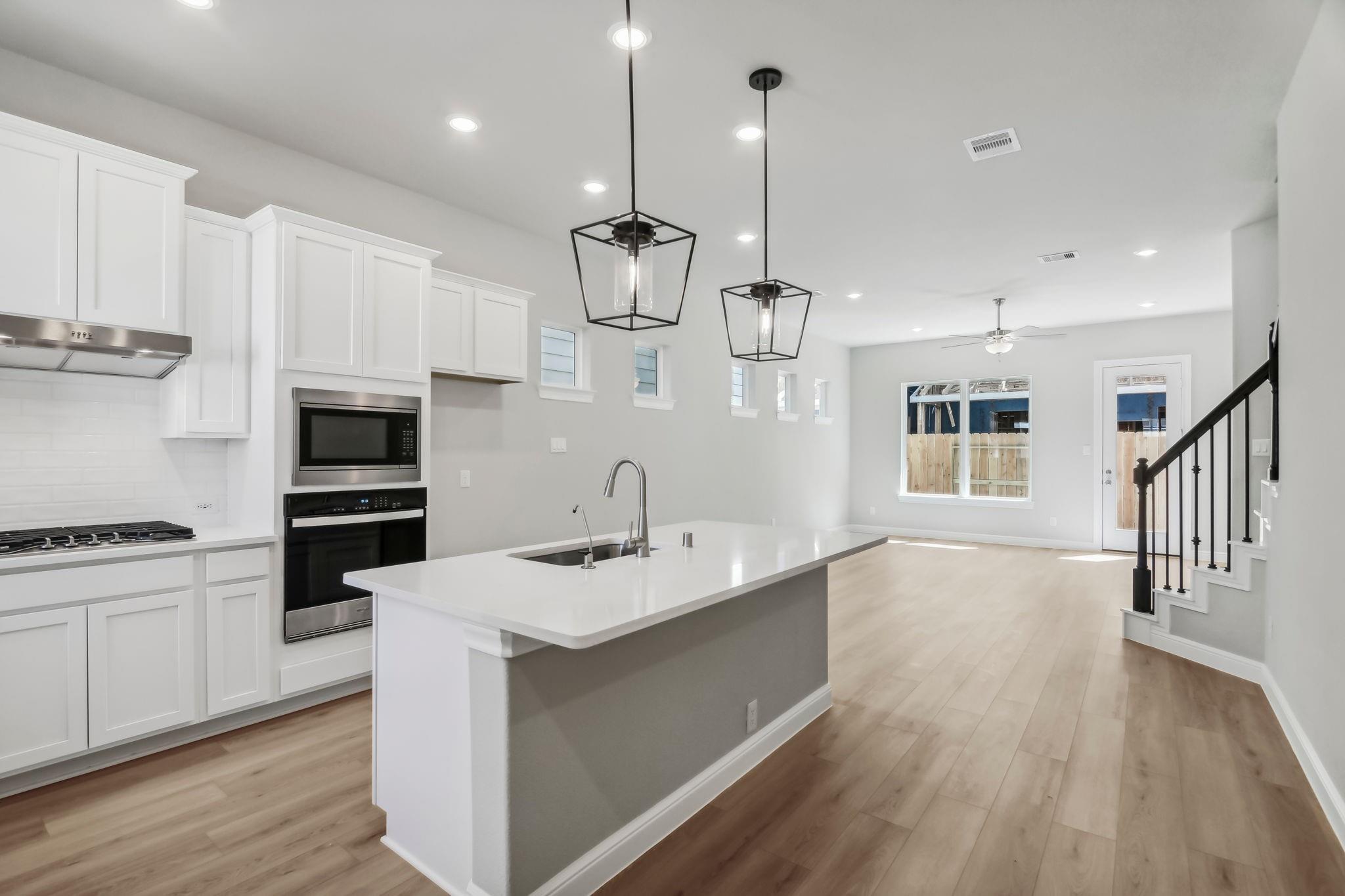 22655 Rice Flower Way — photo