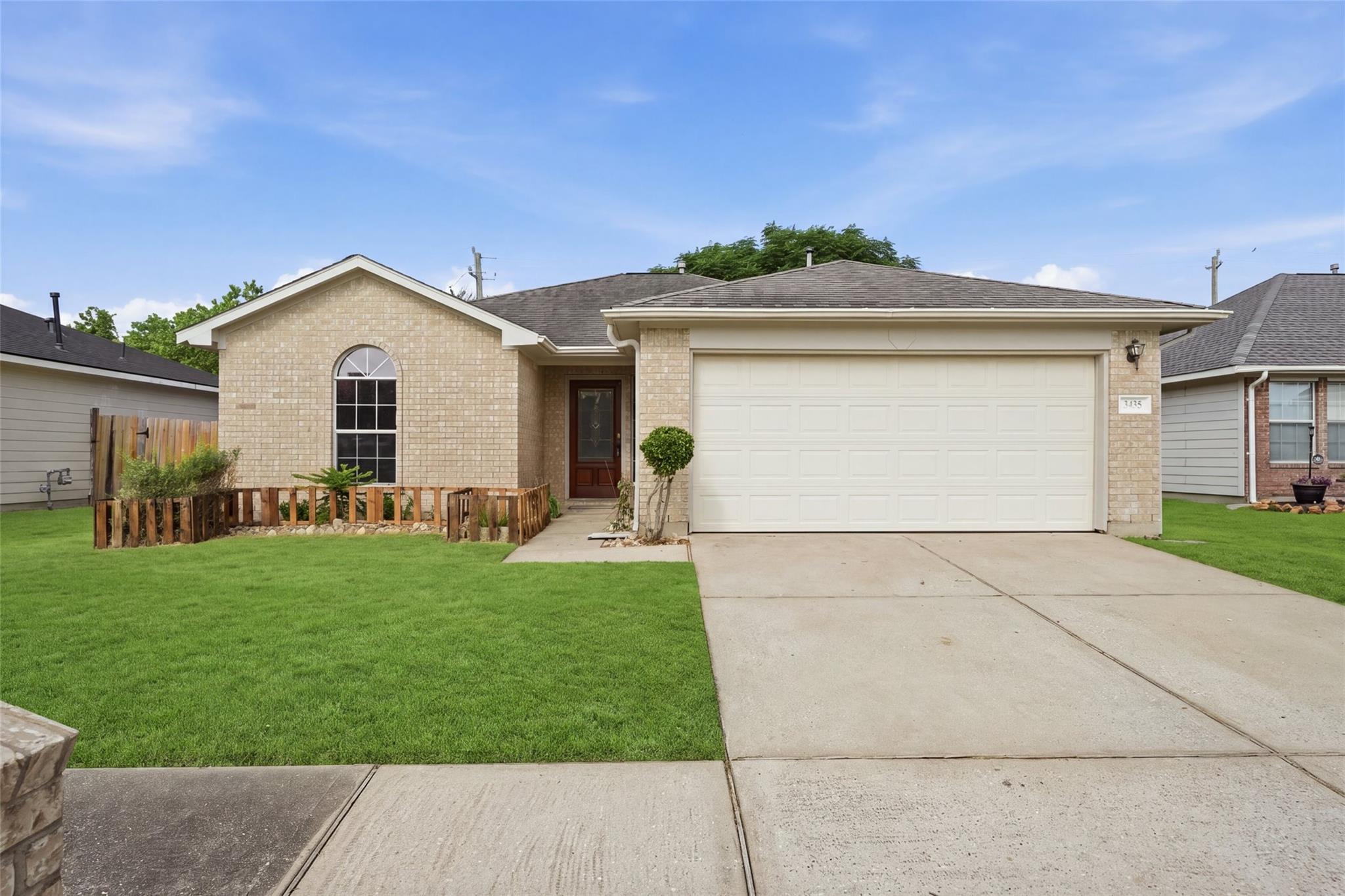 3435 Red Cedar Drive — photo