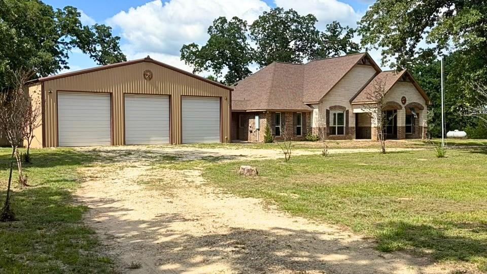 325 Planter Pointe Drive — photo