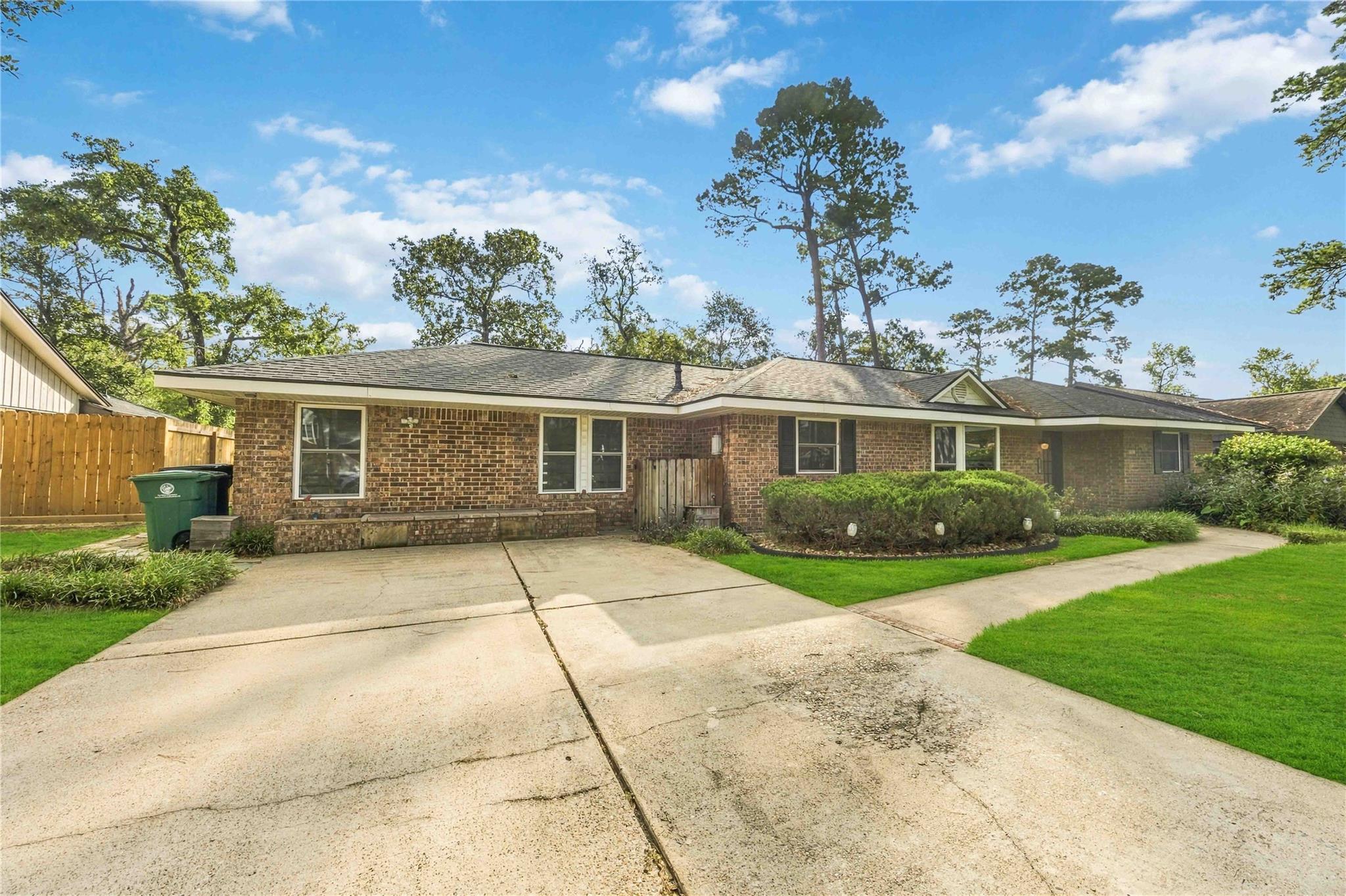 1302 Chestnut Ridge Road — photo