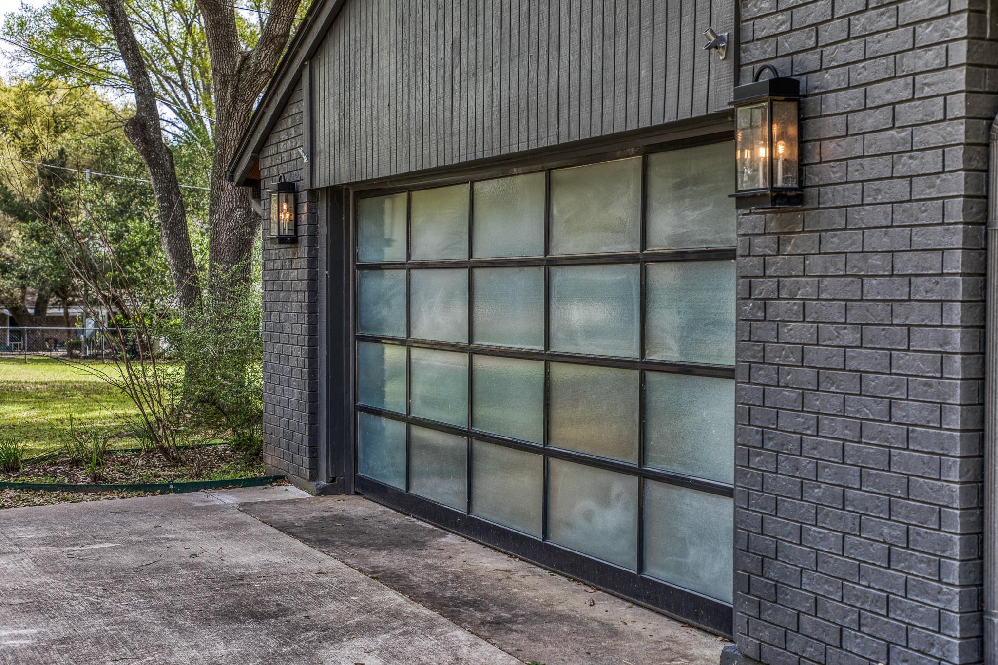 2414 E Rosedale, Brenham, TX 77833 — photo 3