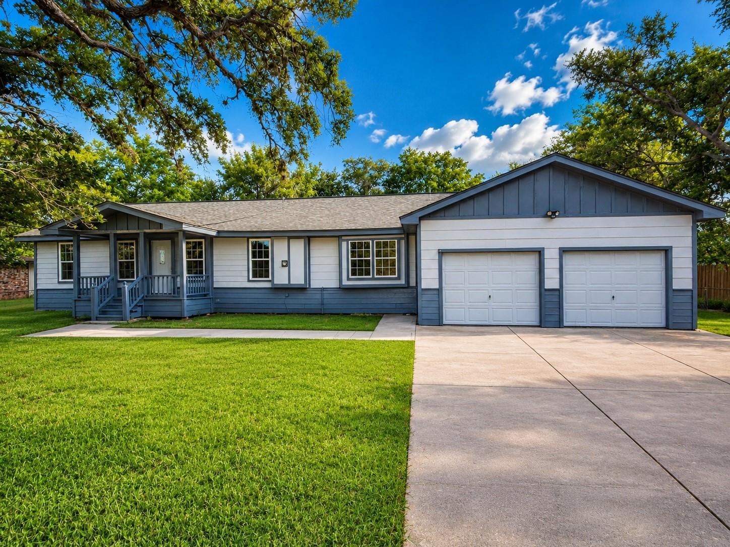 316 Riley Road, Clute, TX 77531 — photo 2