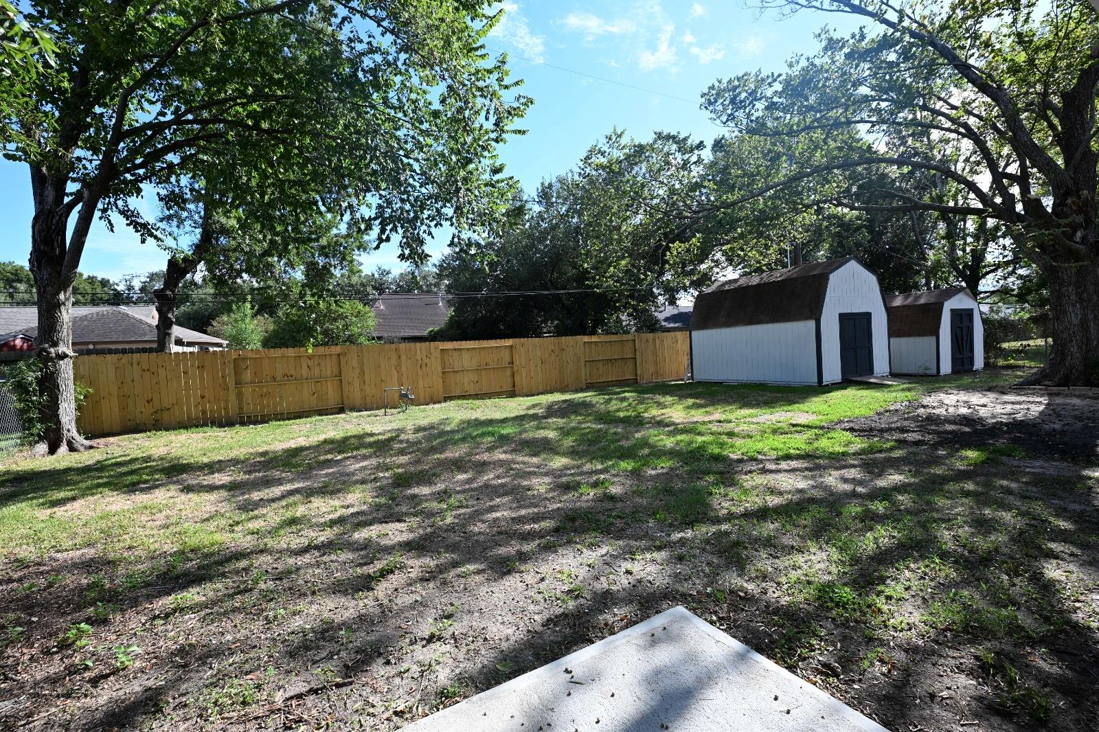 405 Post Oak Drive, Baytown, TX 77520 | Realty.com