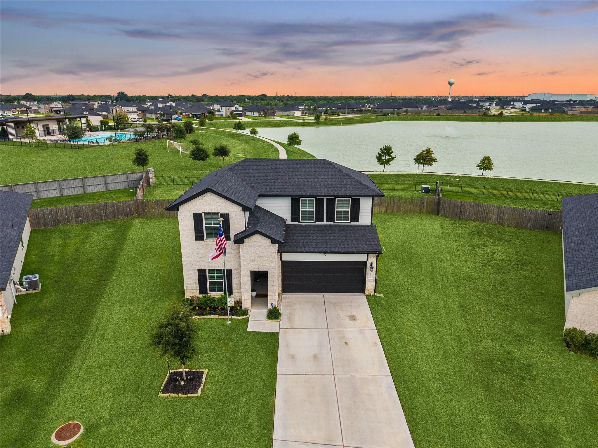 1308 Redbud Lane — photo