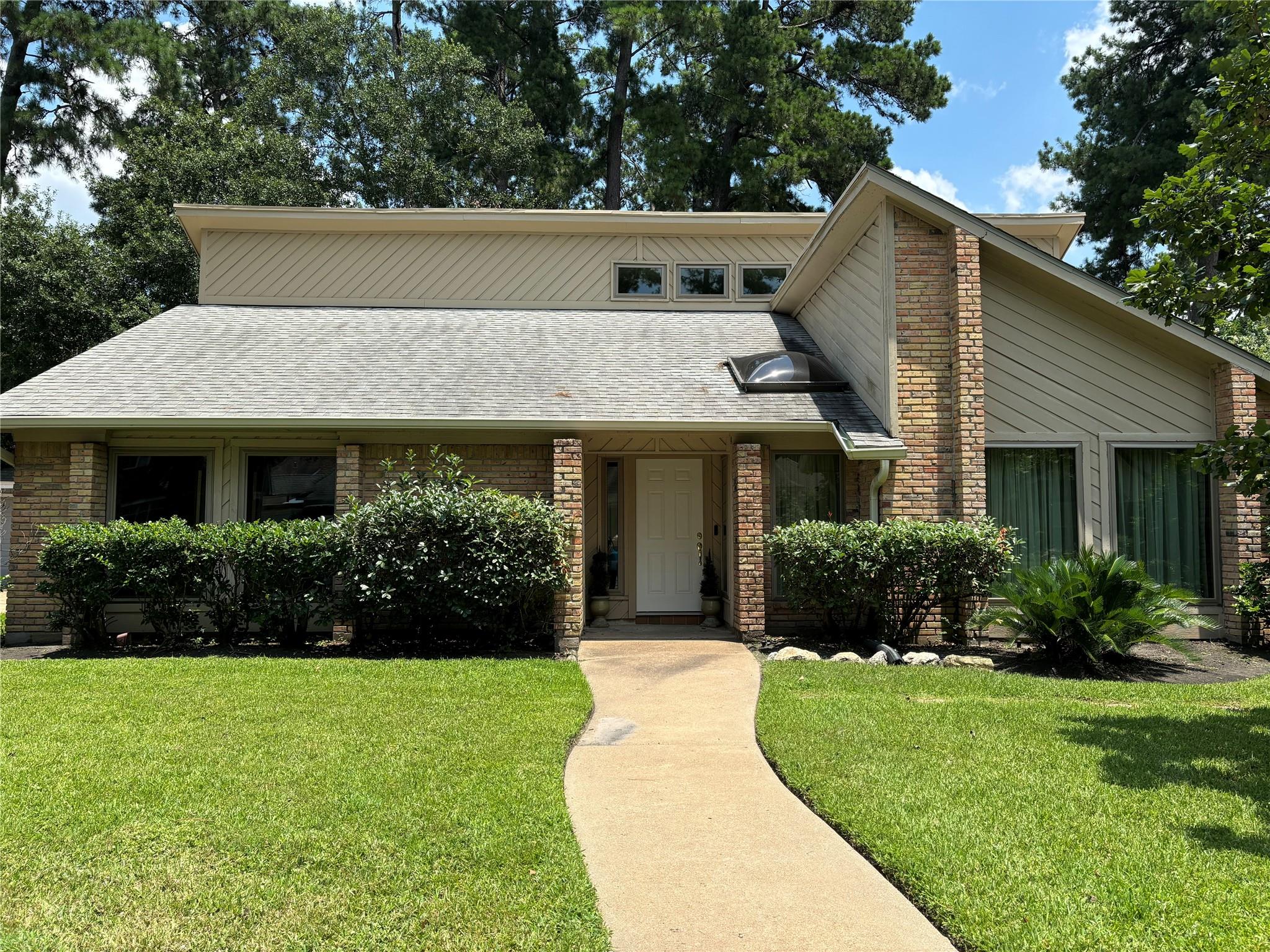15702 Oxenford Drive — photo