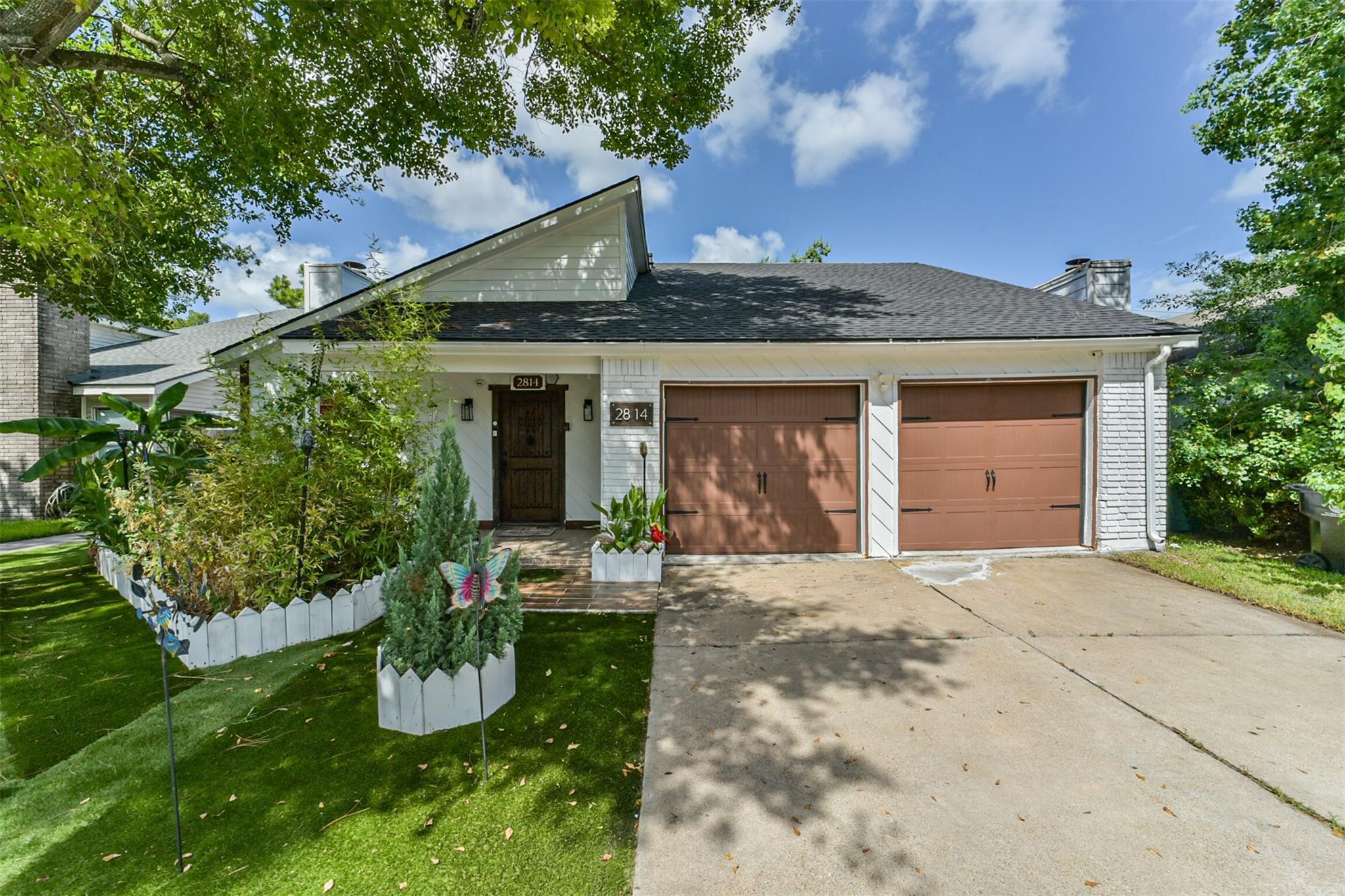 2814 Waypark Drive — photo