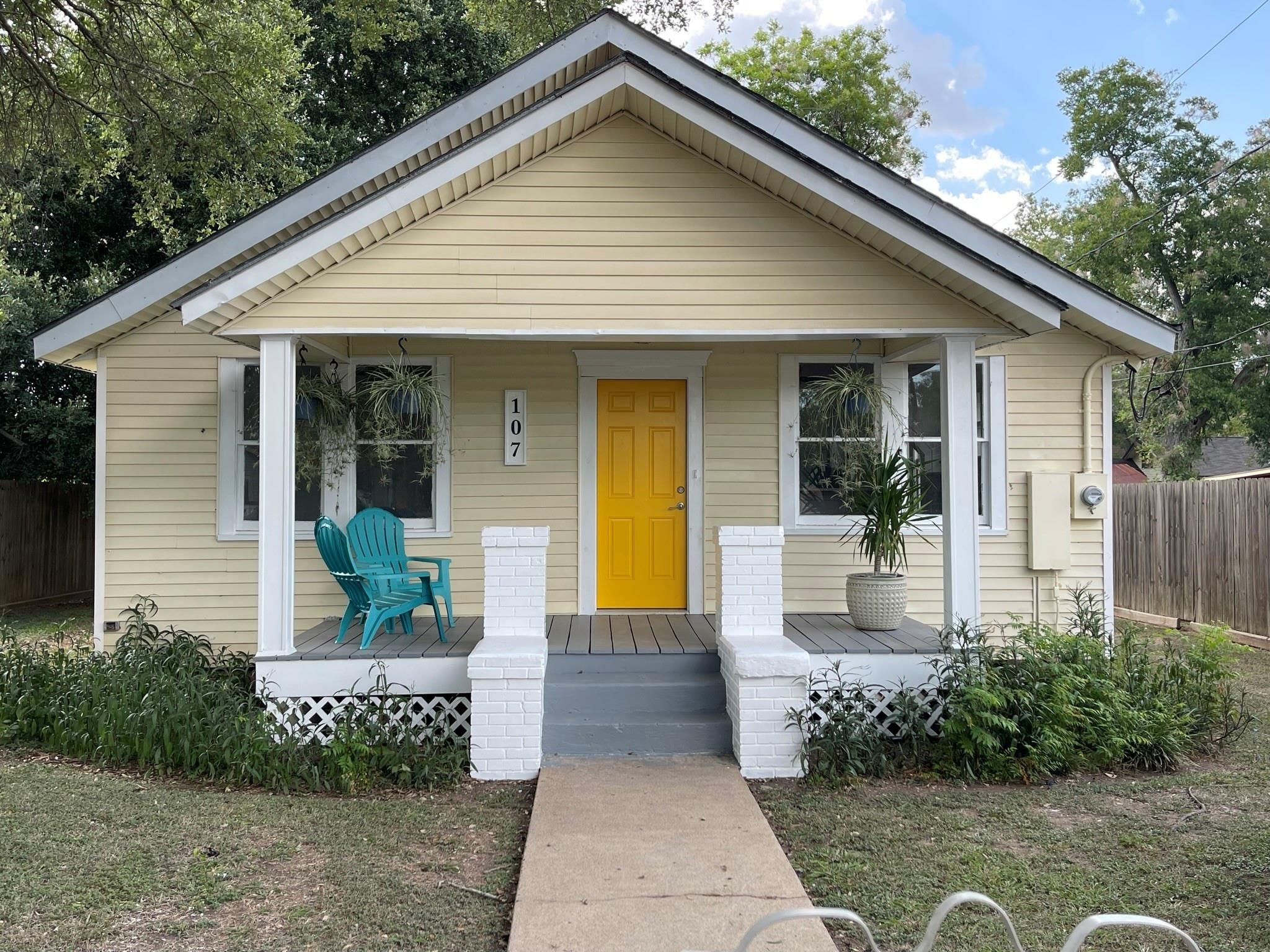 107 Sinclair Street — photo