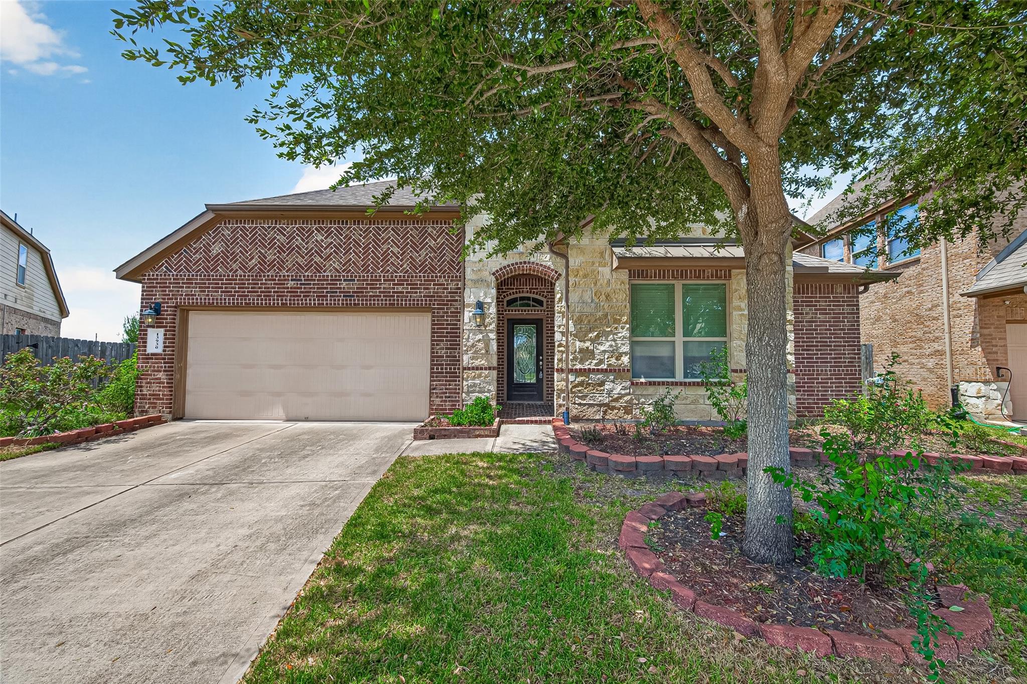 13930 Chalcott Drive — photo