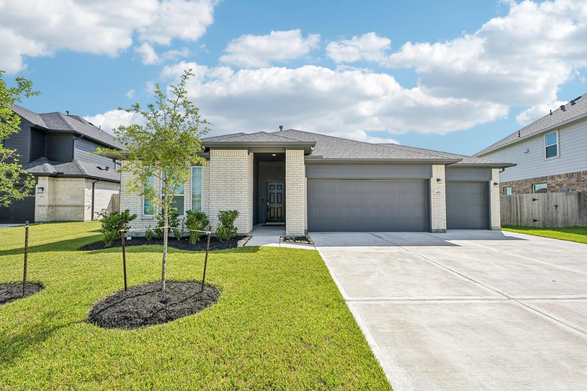 409 Chardonnay Drive — photo