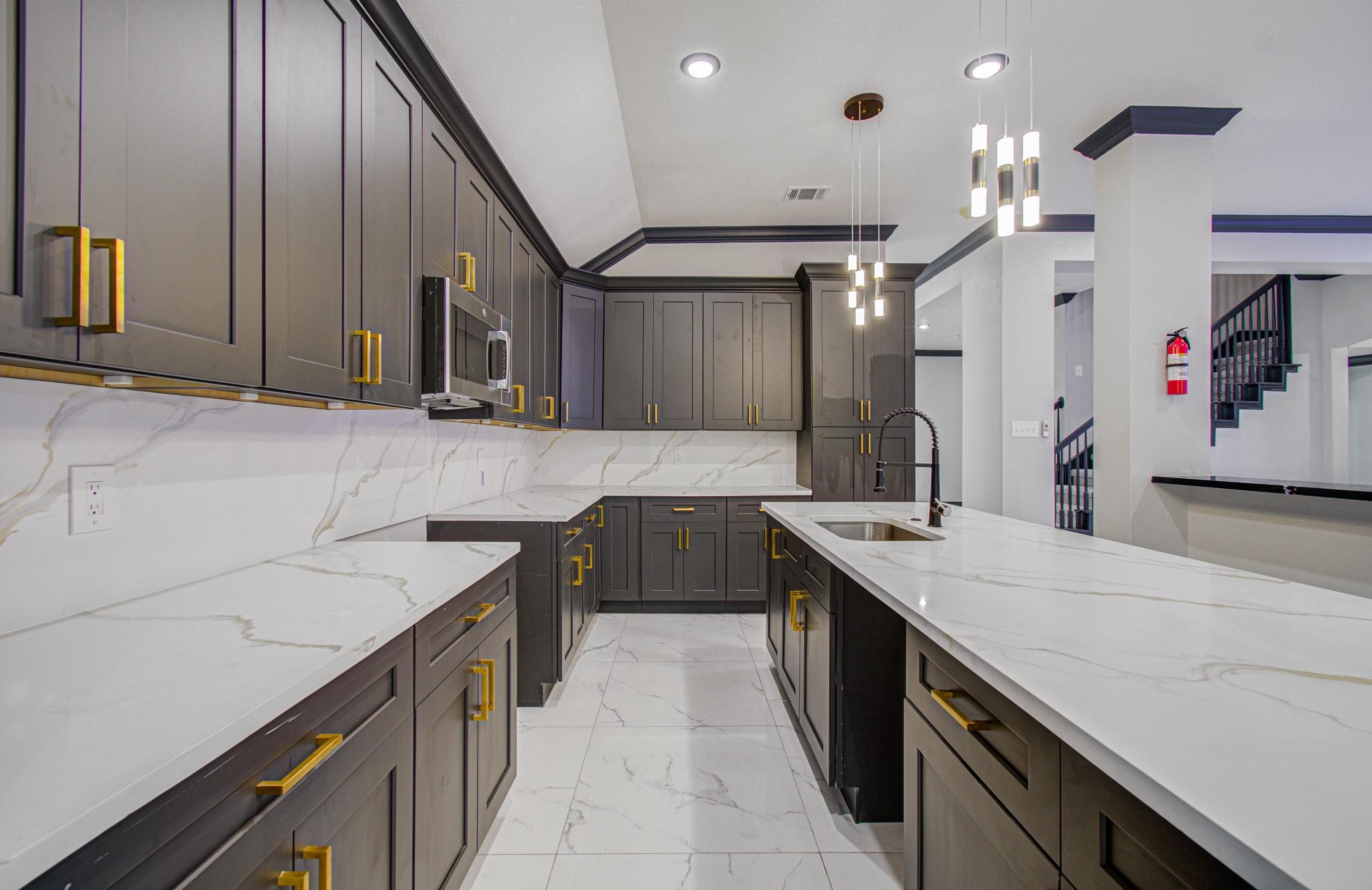 14414 Castle Cove Lane — photo