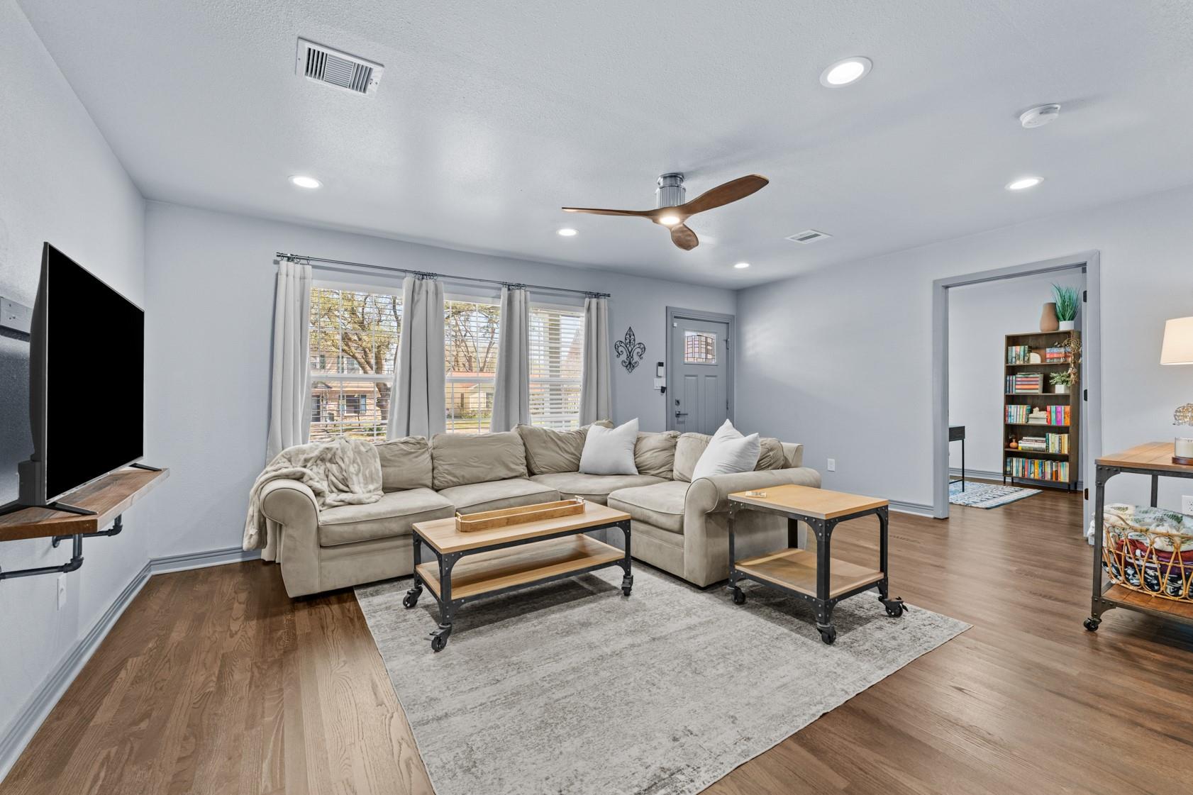 1118 Jocelyn Street — photo
