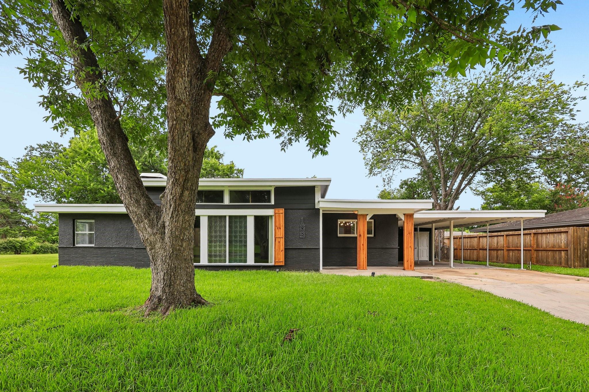 159 Oak Drive — photo