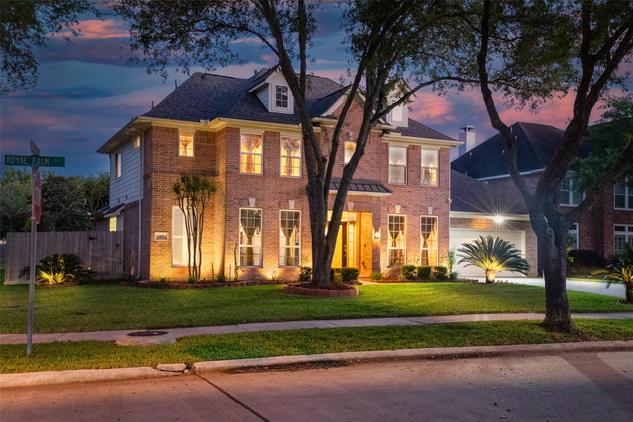 2407 Royal Palm Court — photo