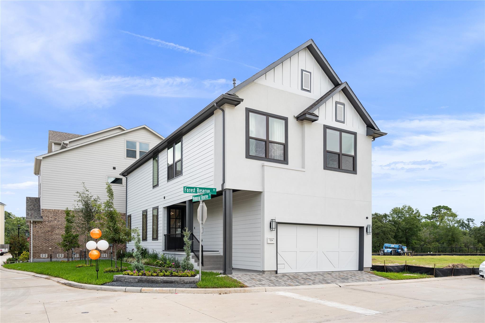 324 Forest Reserve Place — photo