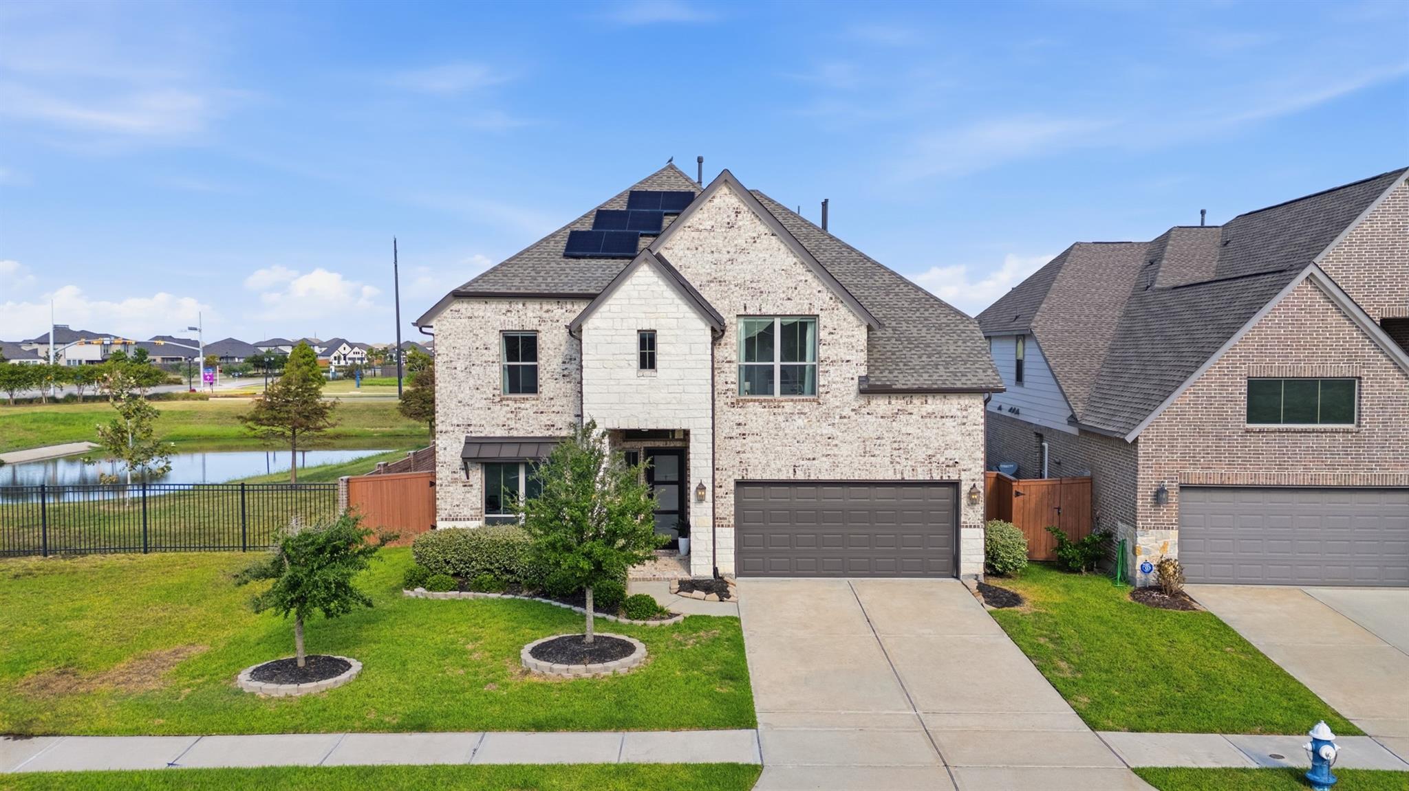 21138 Coral View Dr — photo