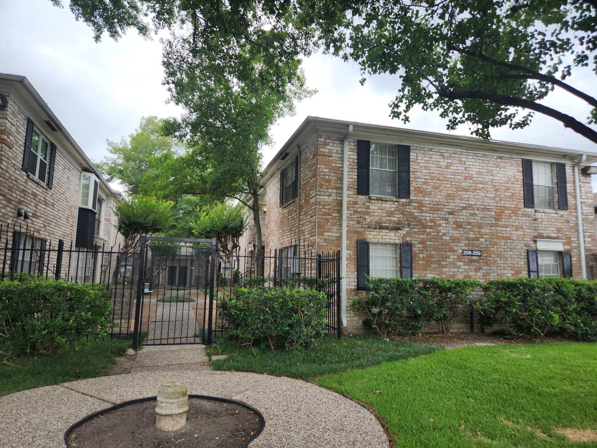 7900 Westheimer Road #259 — photo