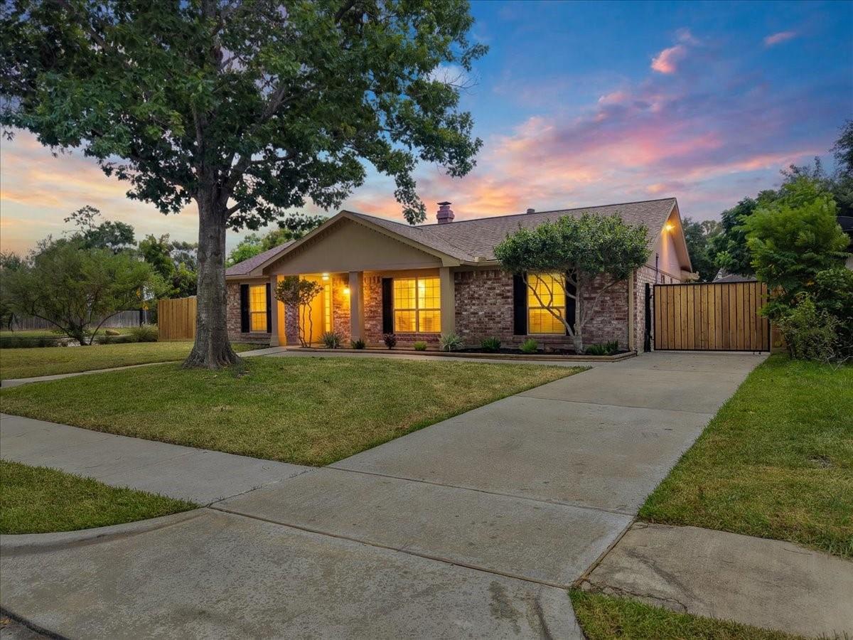 11703 Brighton Lane — photo
