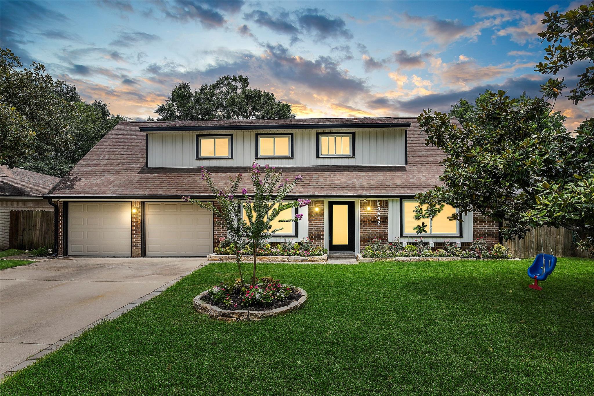 10642 Mayfield Road — photo