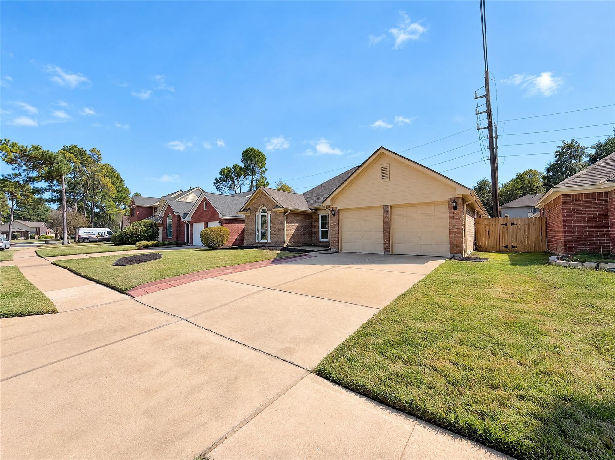 8623 Plum Lake Drive — photo