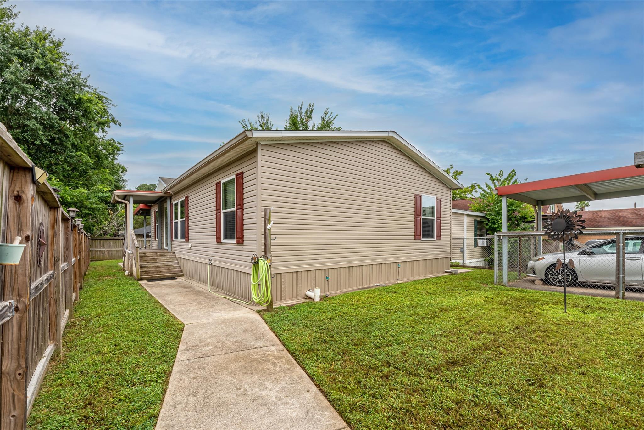 14273 Shadow Bay Drive — photo