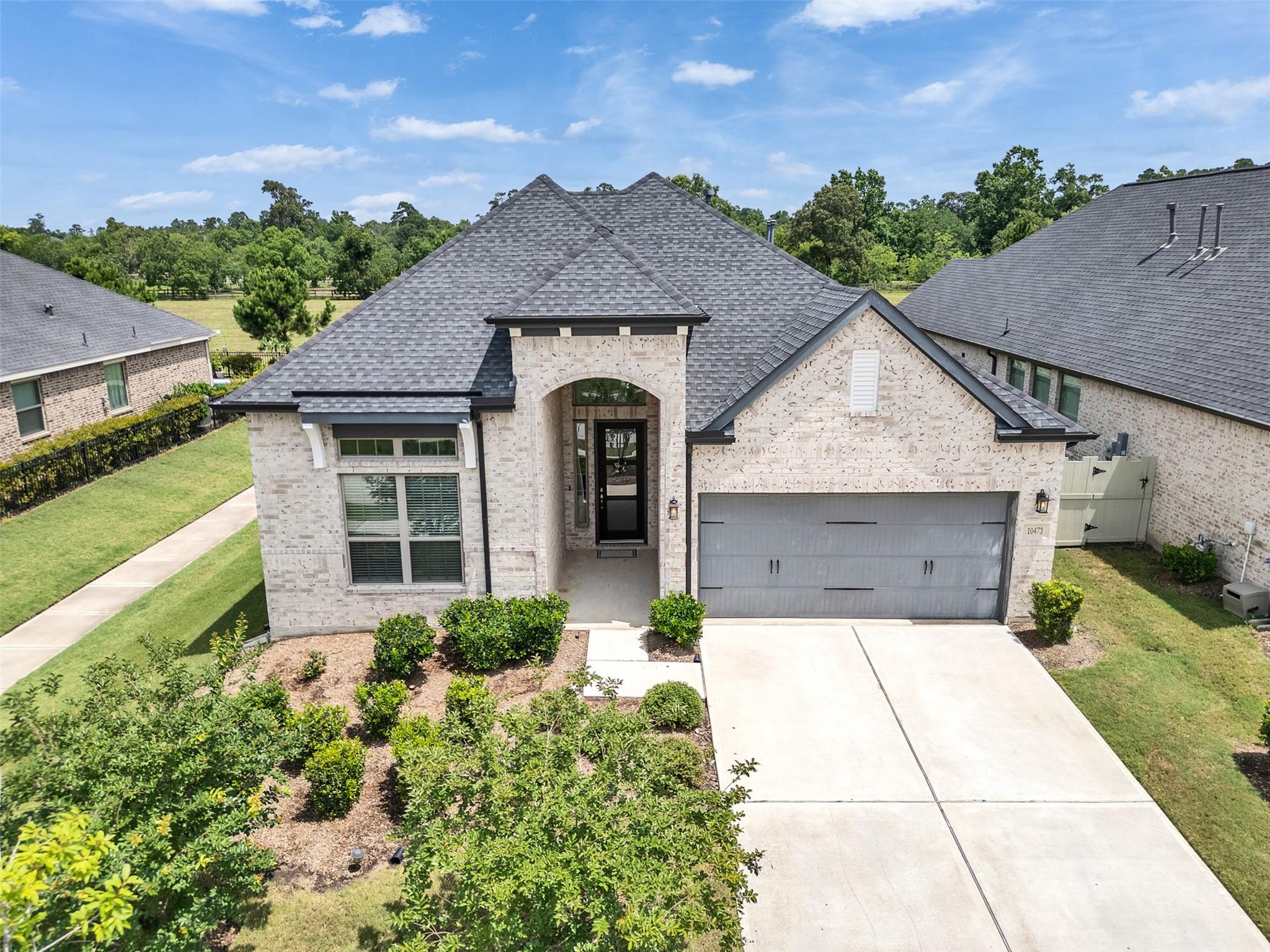 10473 Eastern Bluestar Drive — photo