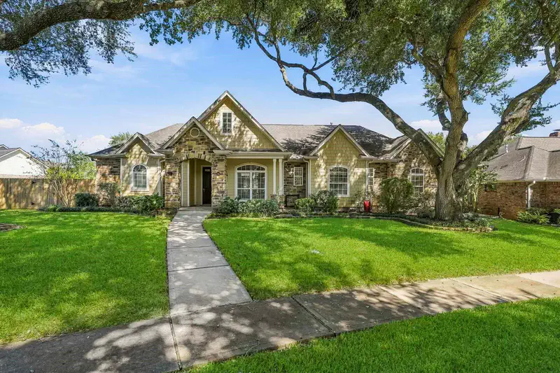 4631 Lake Village Drive — photo