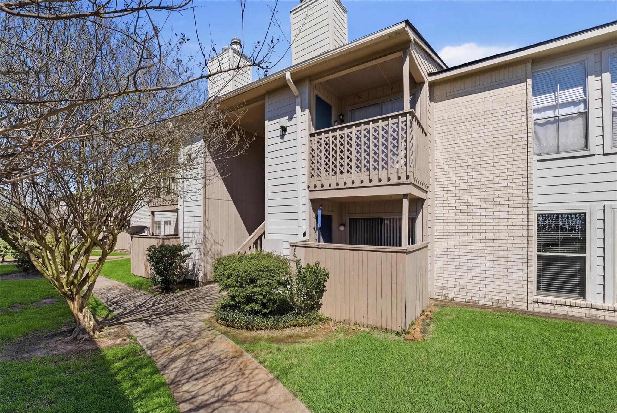3919 Fairmont Parkway #227 — photo
