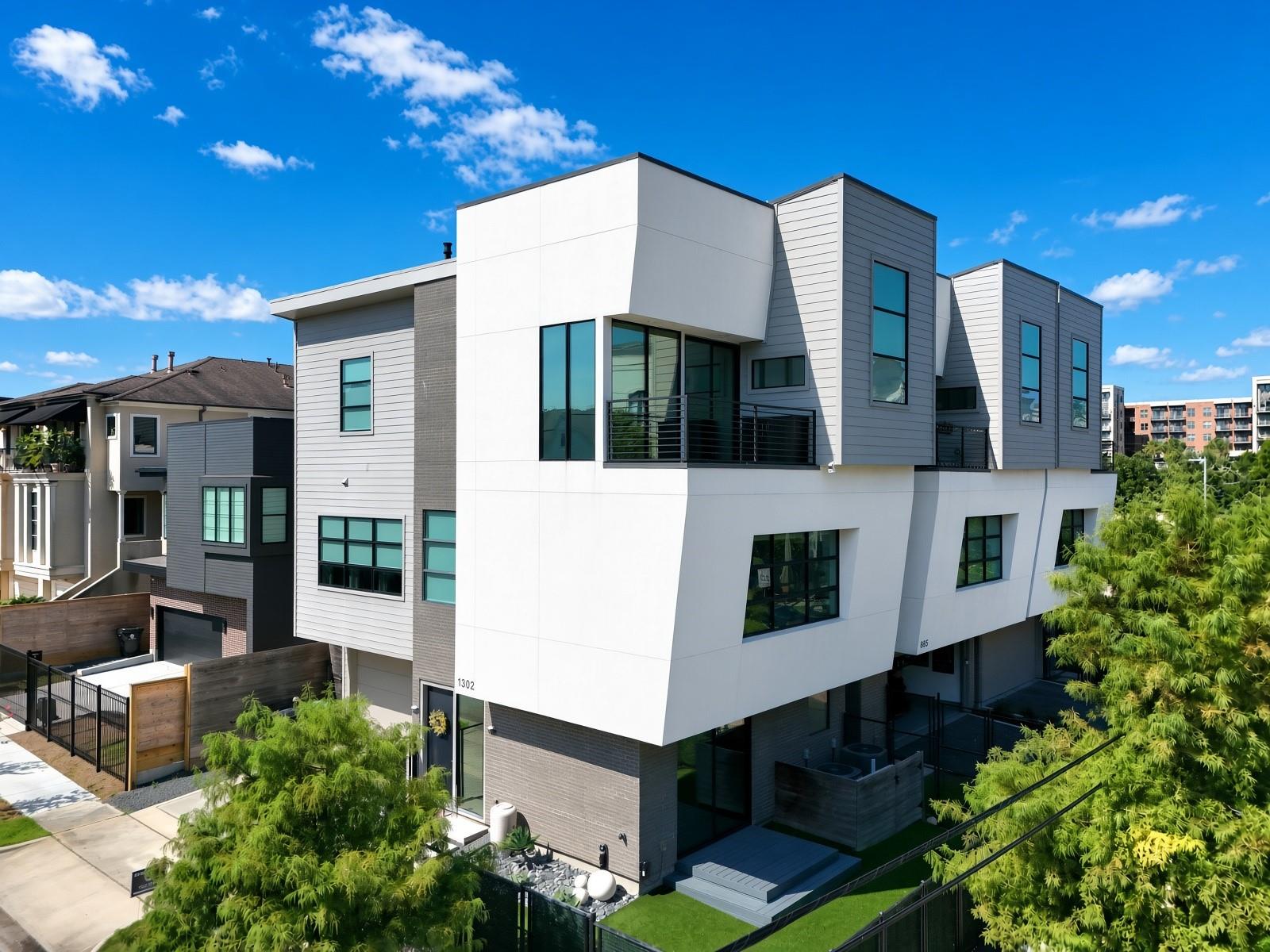 1302 Crocker Street — photo