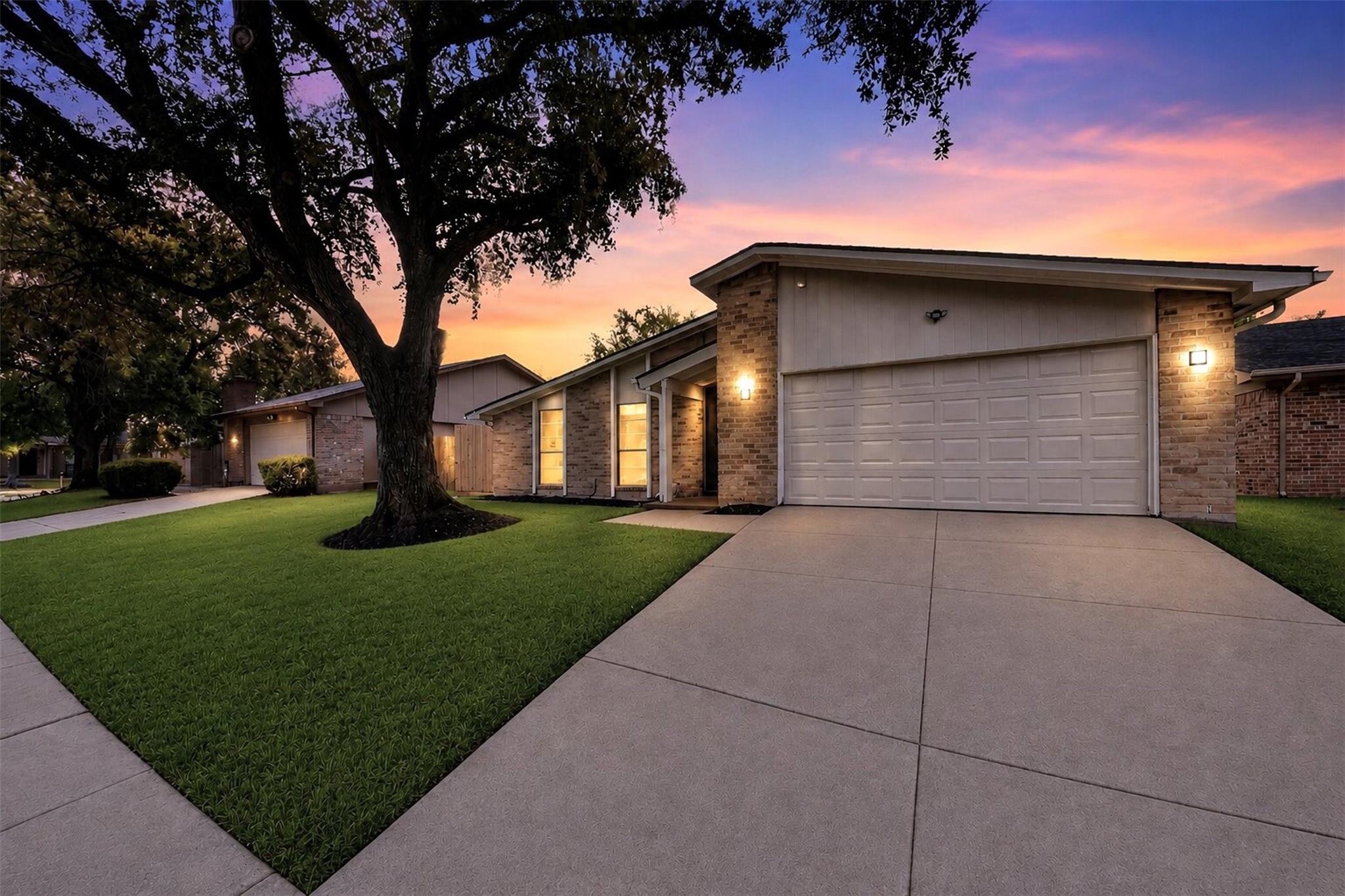 16807 Clan Macintosh Drive — photo