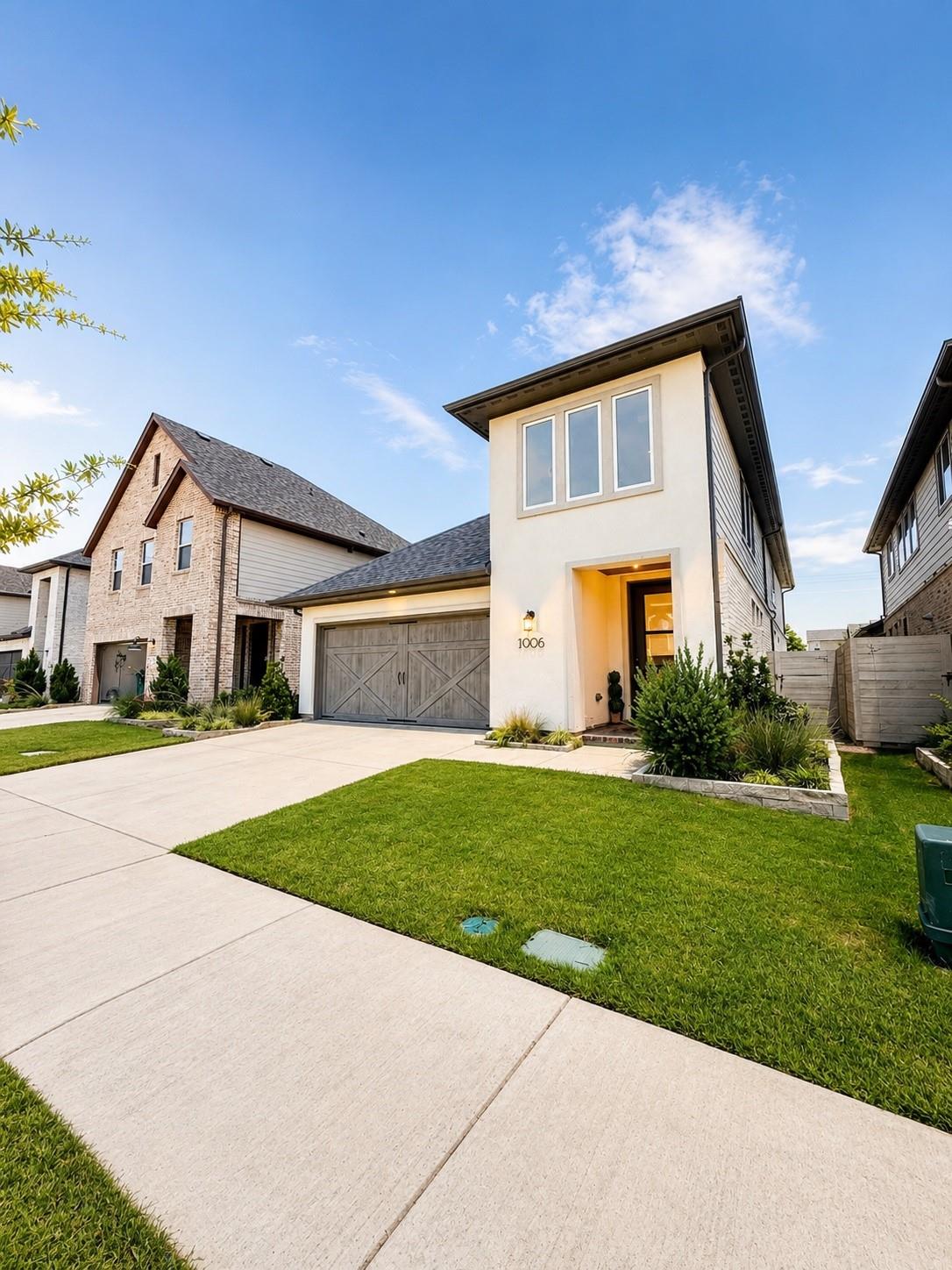 1006 Saffron Drive — photo