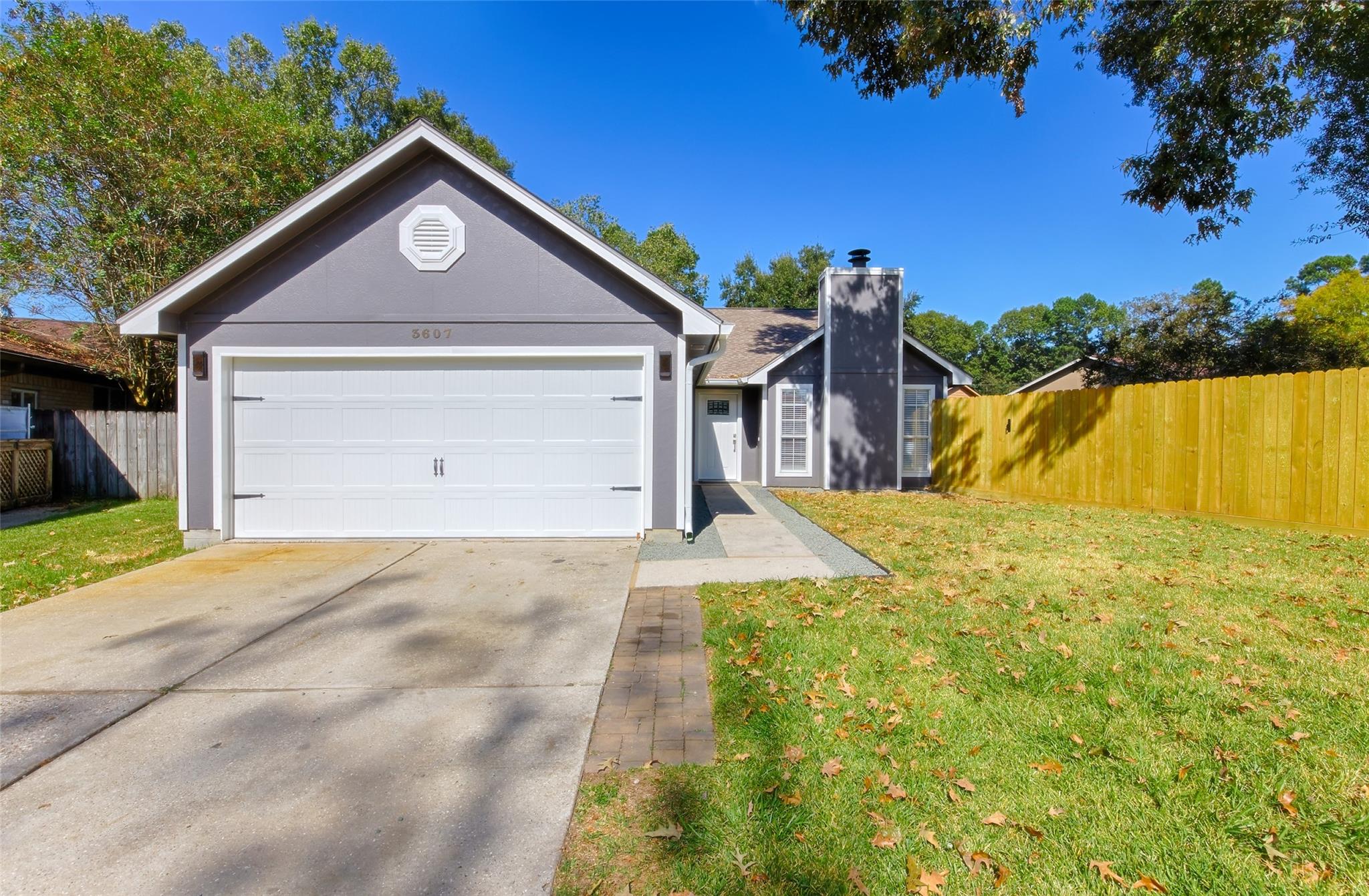 3607 Hampstead Court — photo