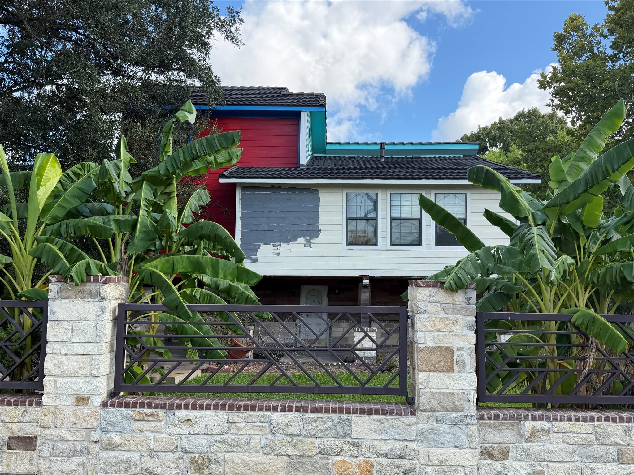 8939 Intervale Street — photo