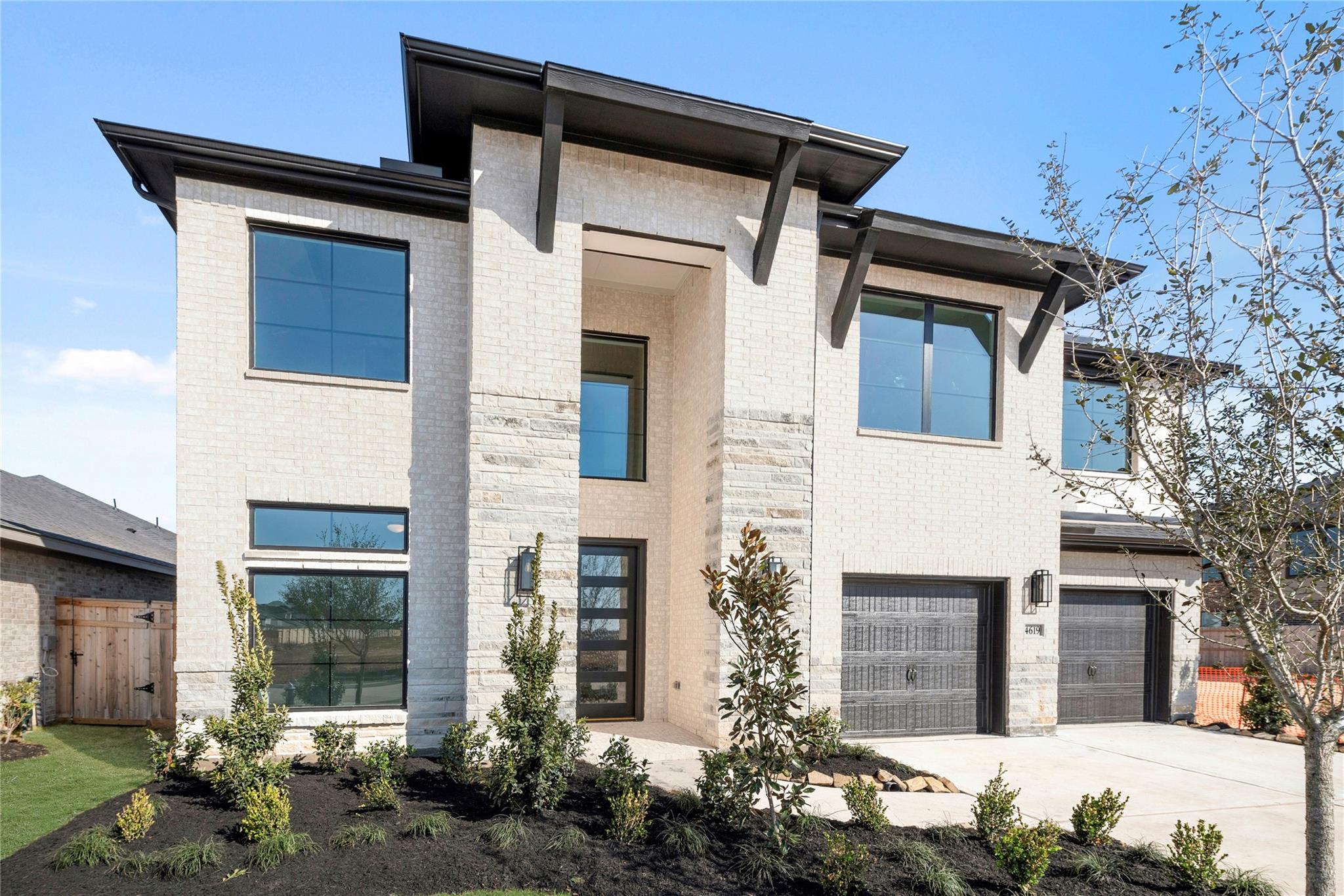 4619 Valeria Cottage Drive — photo