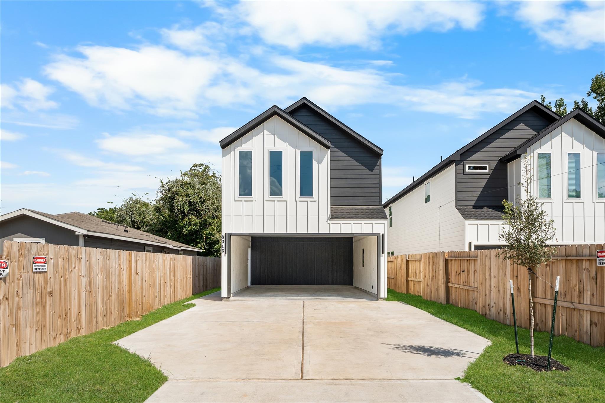 8316 Prairie View Drive — photo