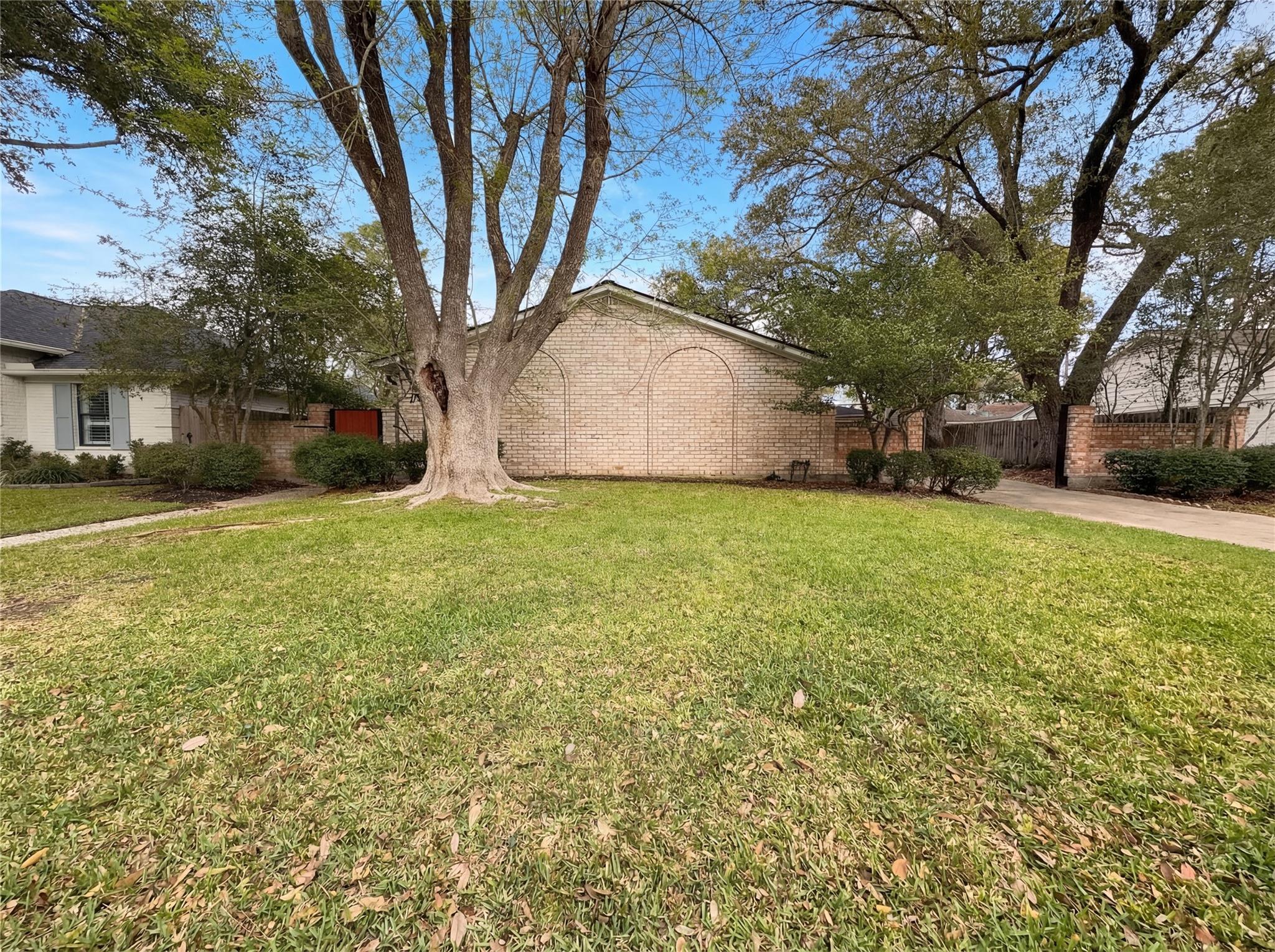 10726 Sugar Hill Drive — photo