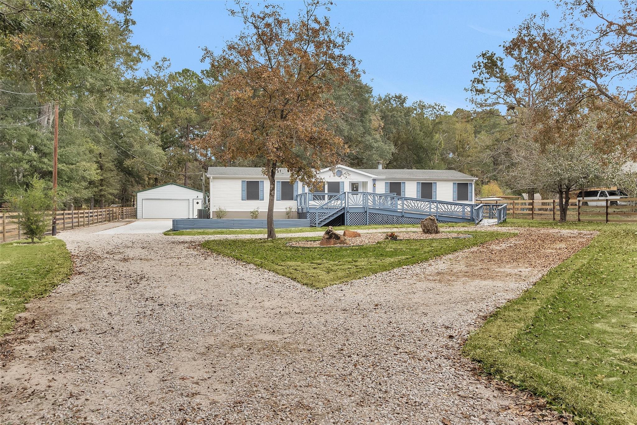 4621 Price Road — photo