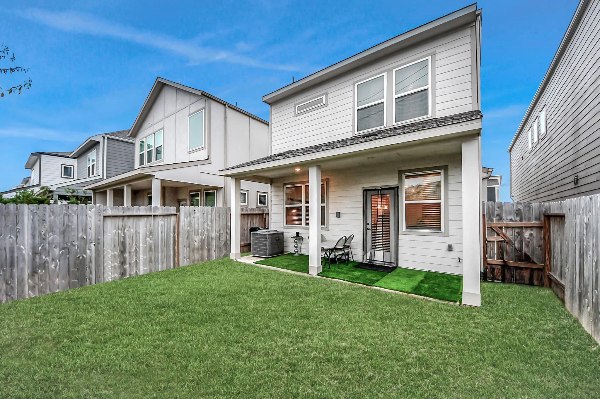 8207 Rising Stream Drive, Houston, TX 77063 — photo 3
