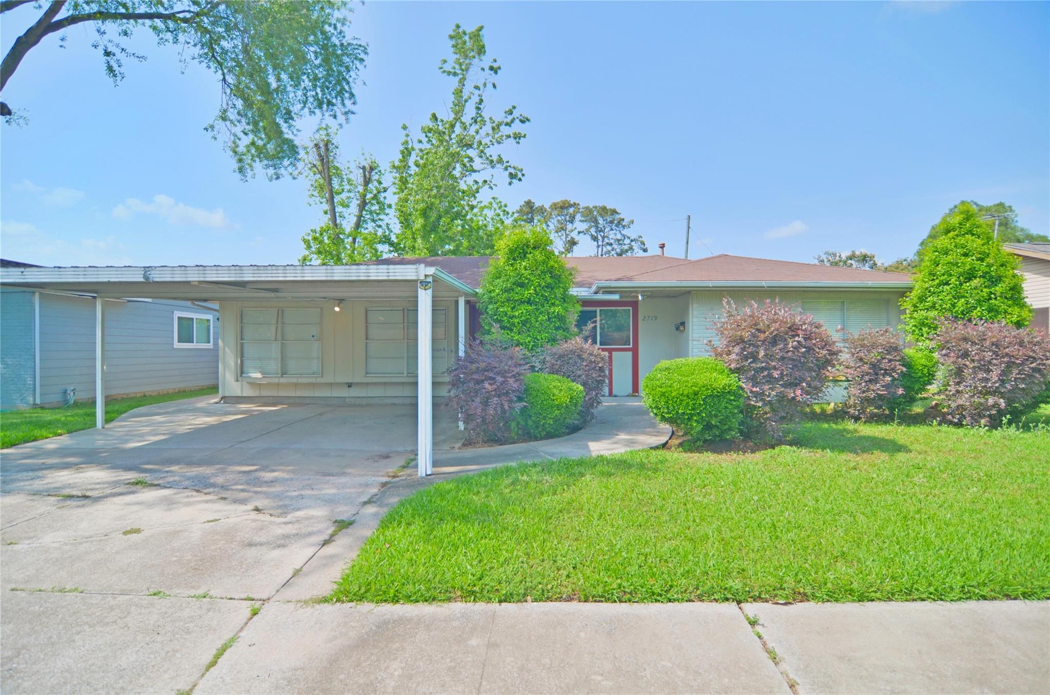 2719 Sweetgum Street — photo