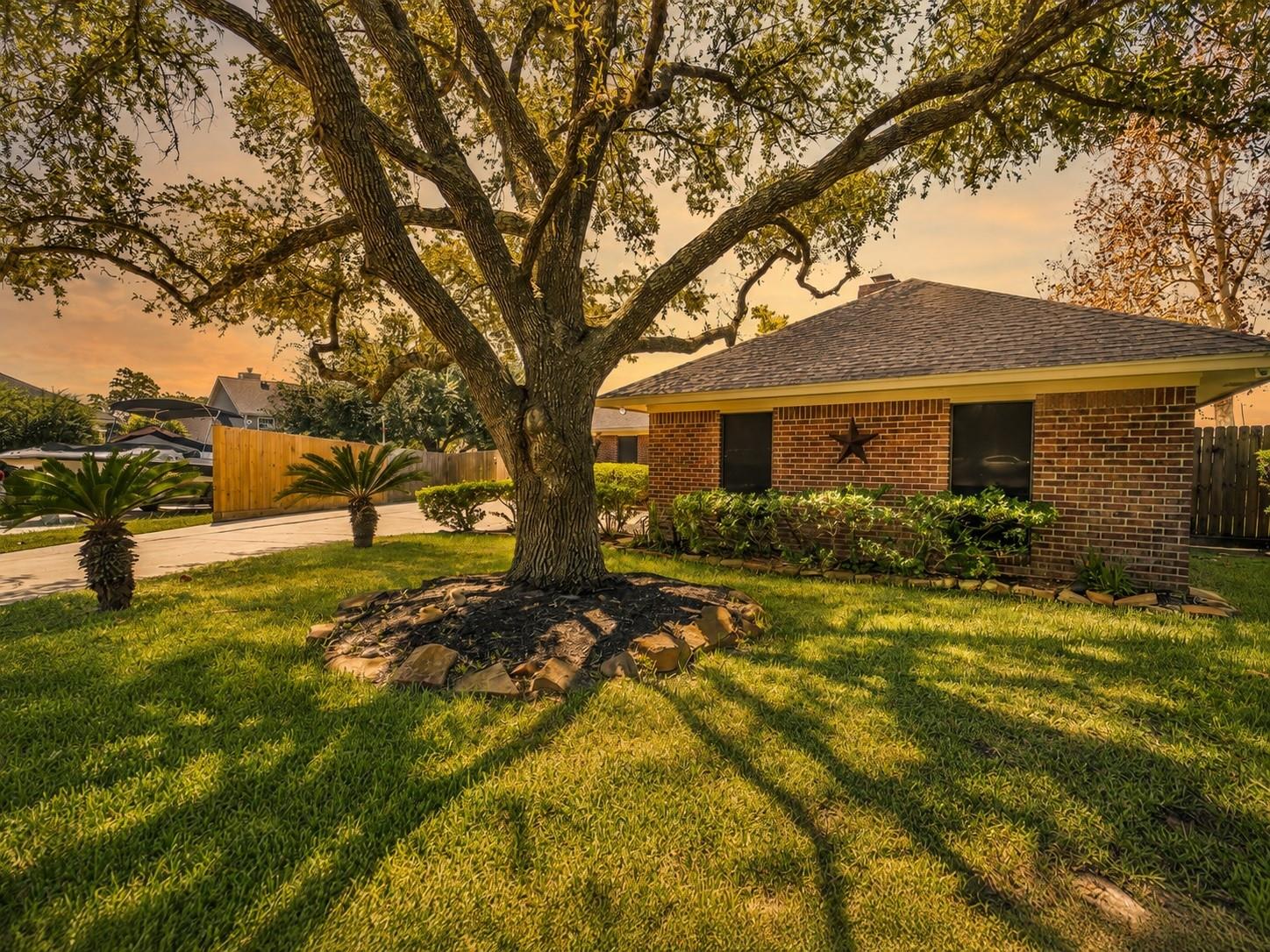 7093 Whispering Wind Drive — photo