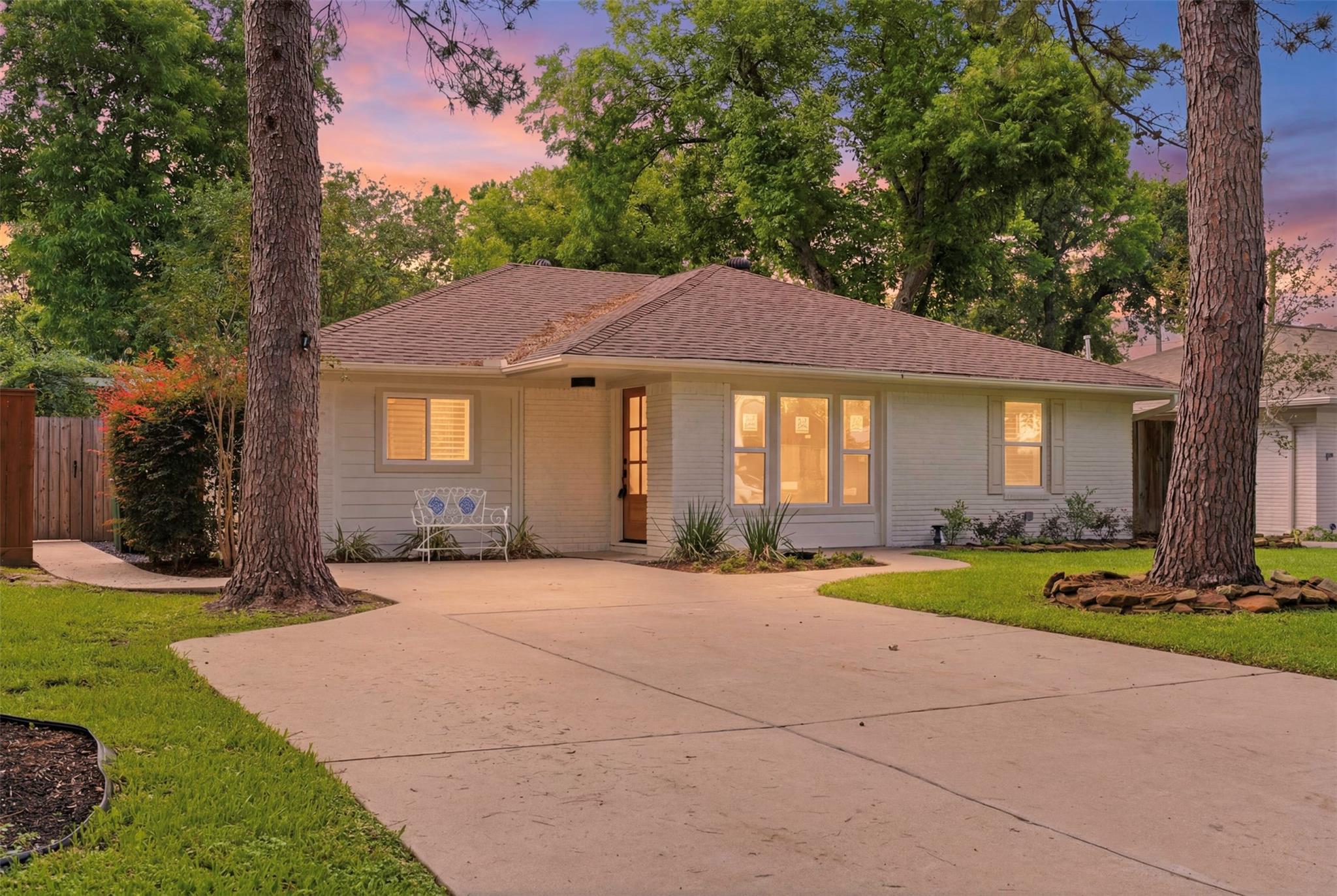 2210 Wakefield Drive — photo