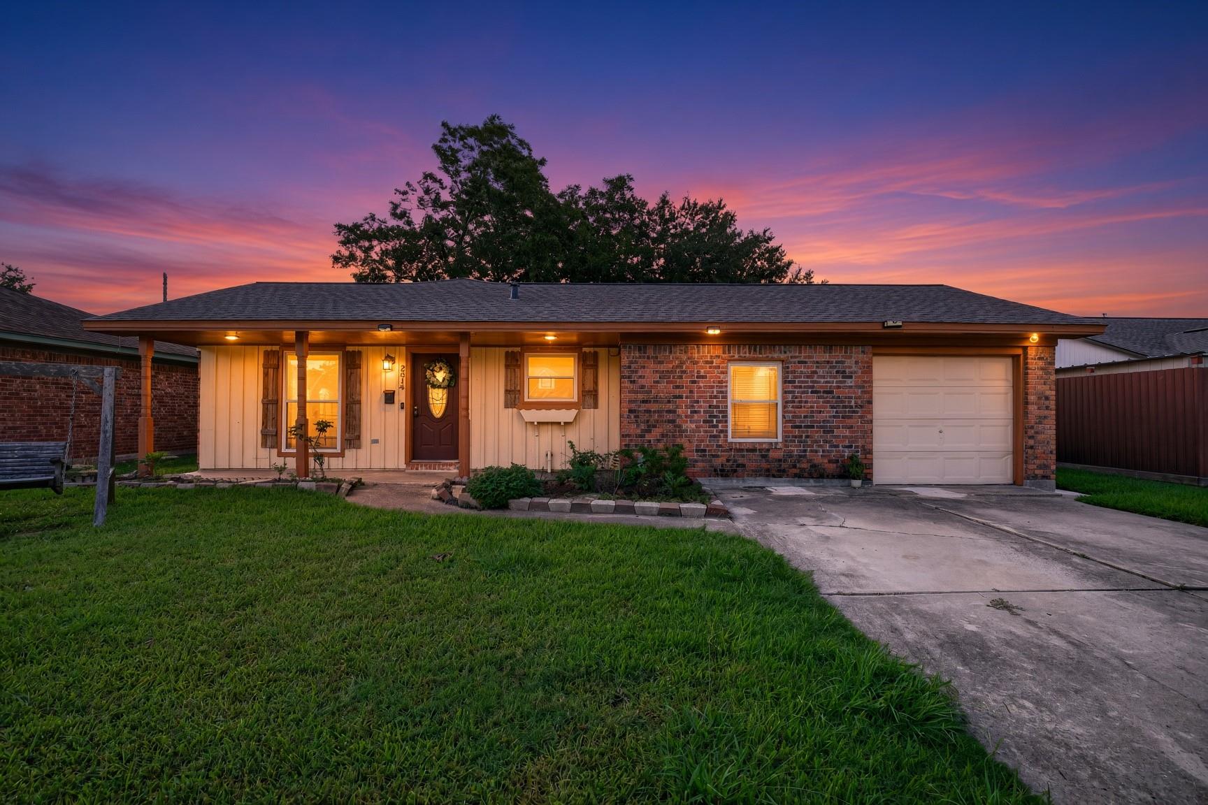2514 Mulberry Lane — photo