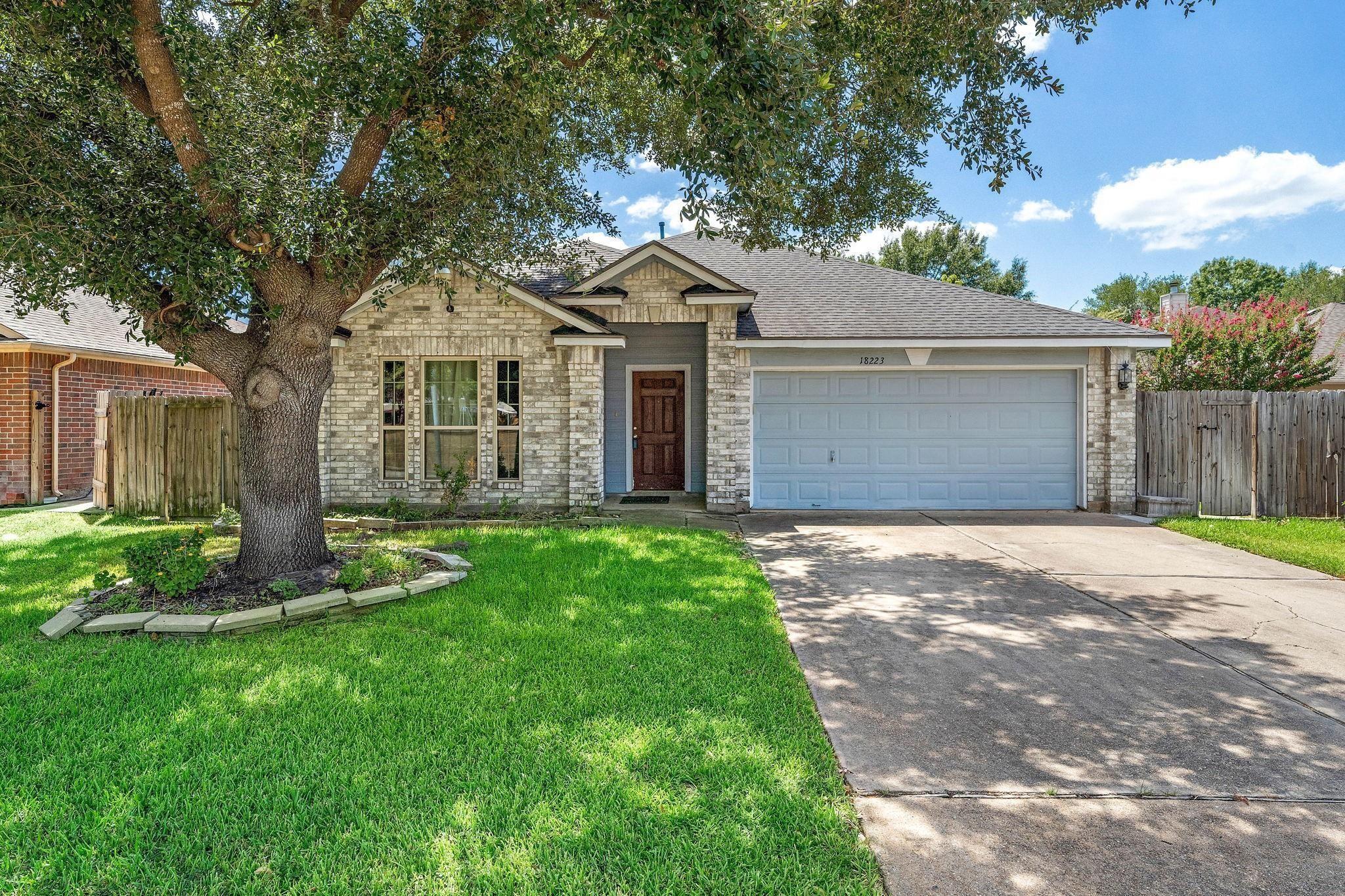 18223 Lundar Lane — photo