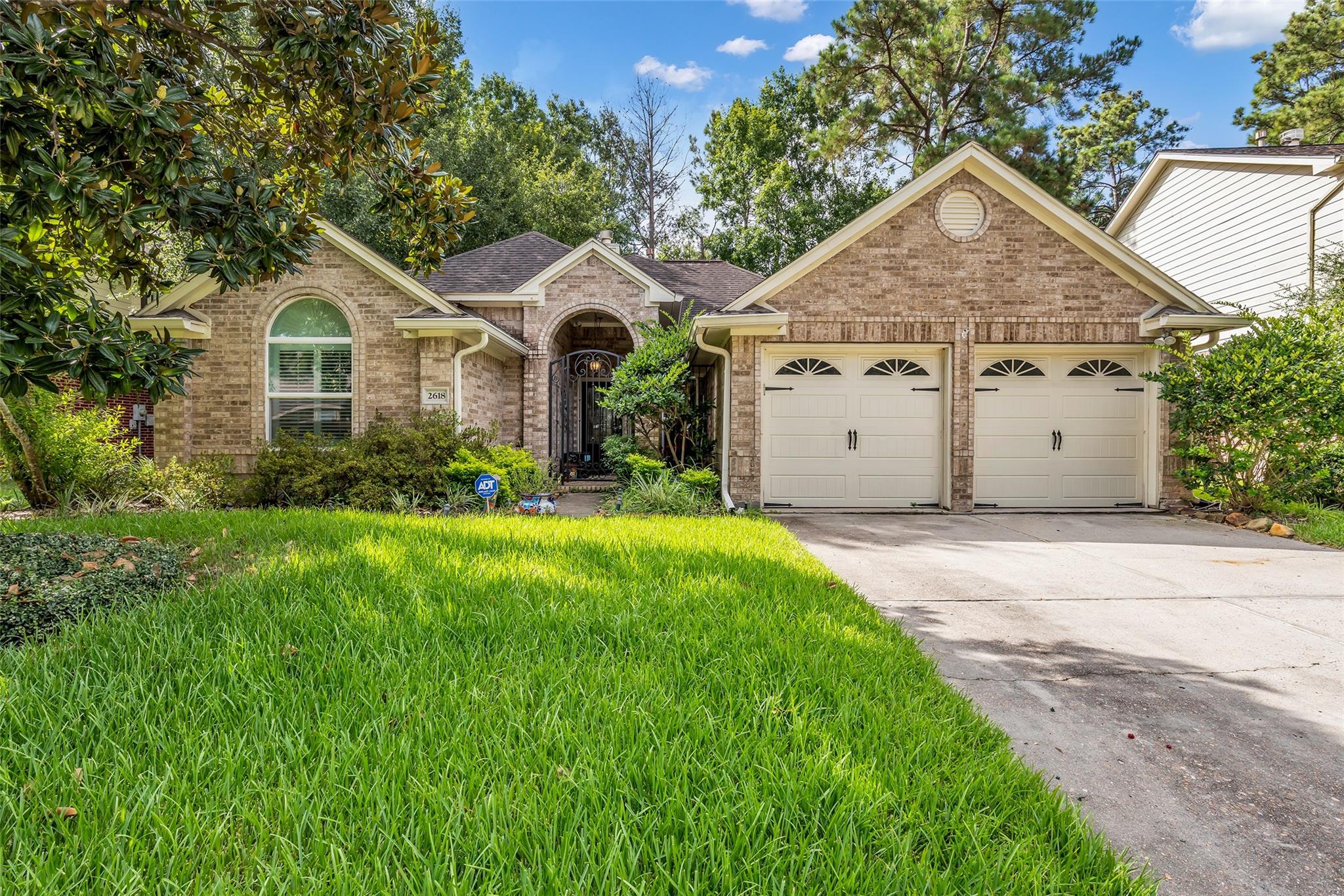 2618 Spring Bend Drive — photo