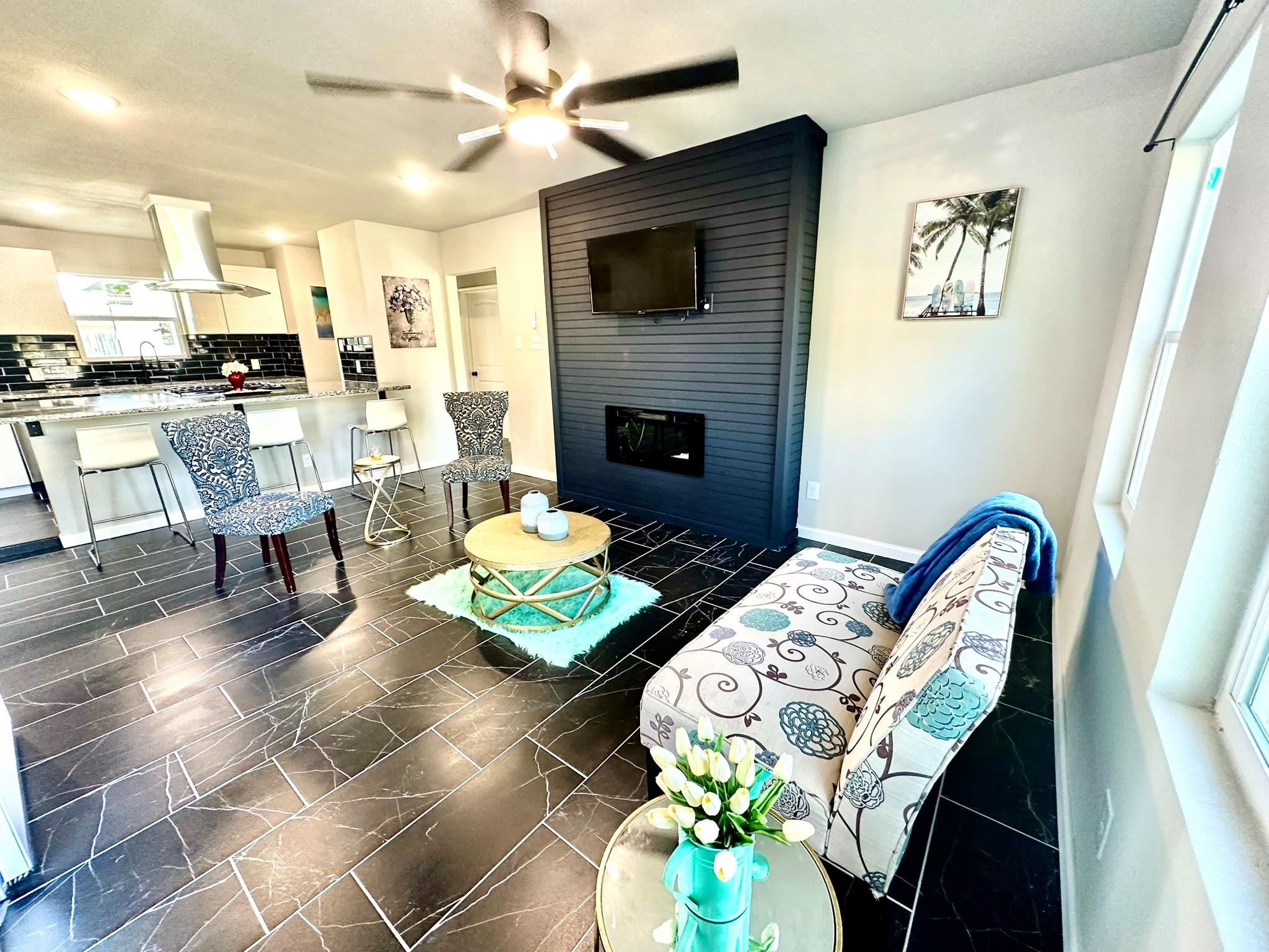 10 Gulf Lane — photo